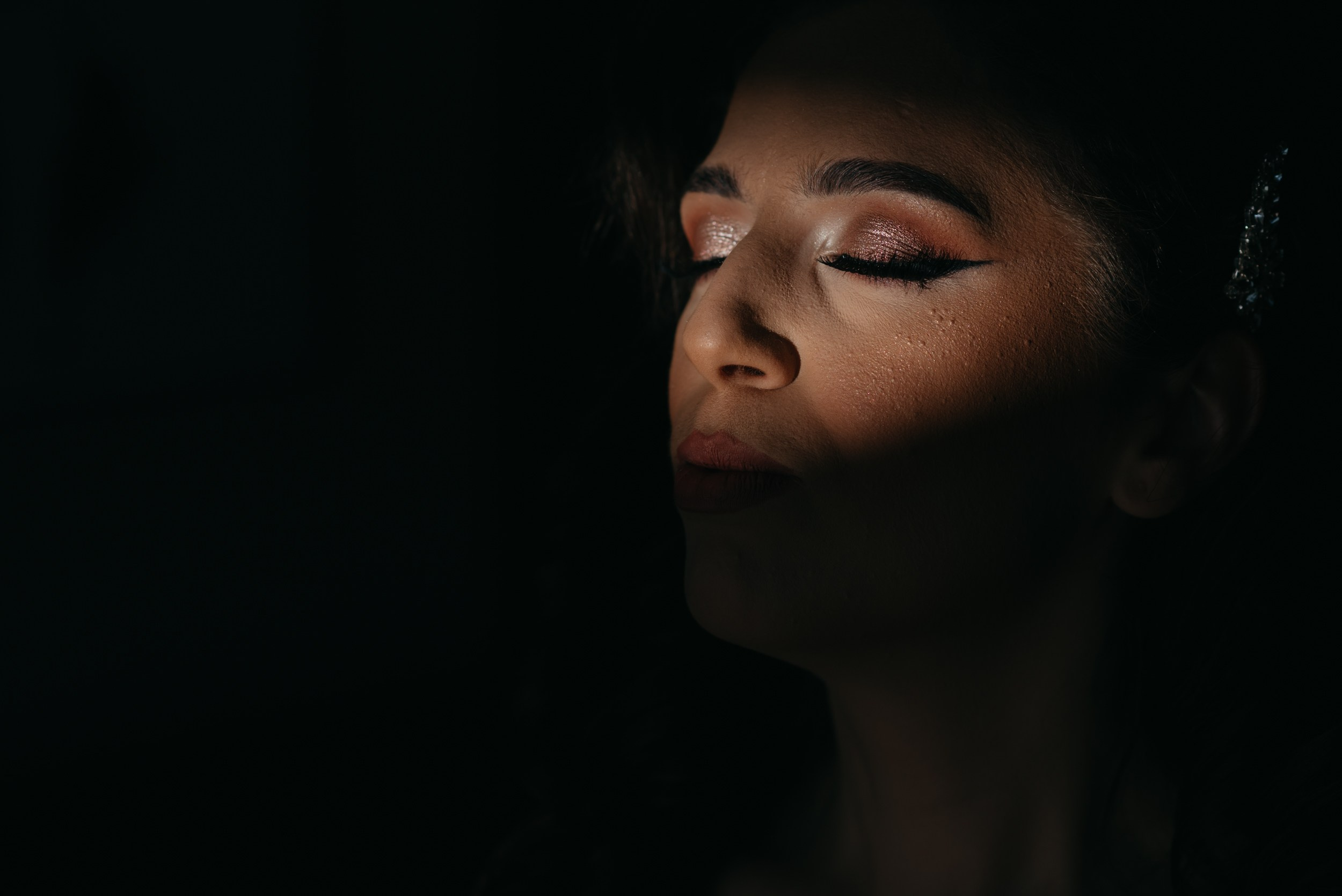 Essence. Luviar by Mihai Andrei Popa