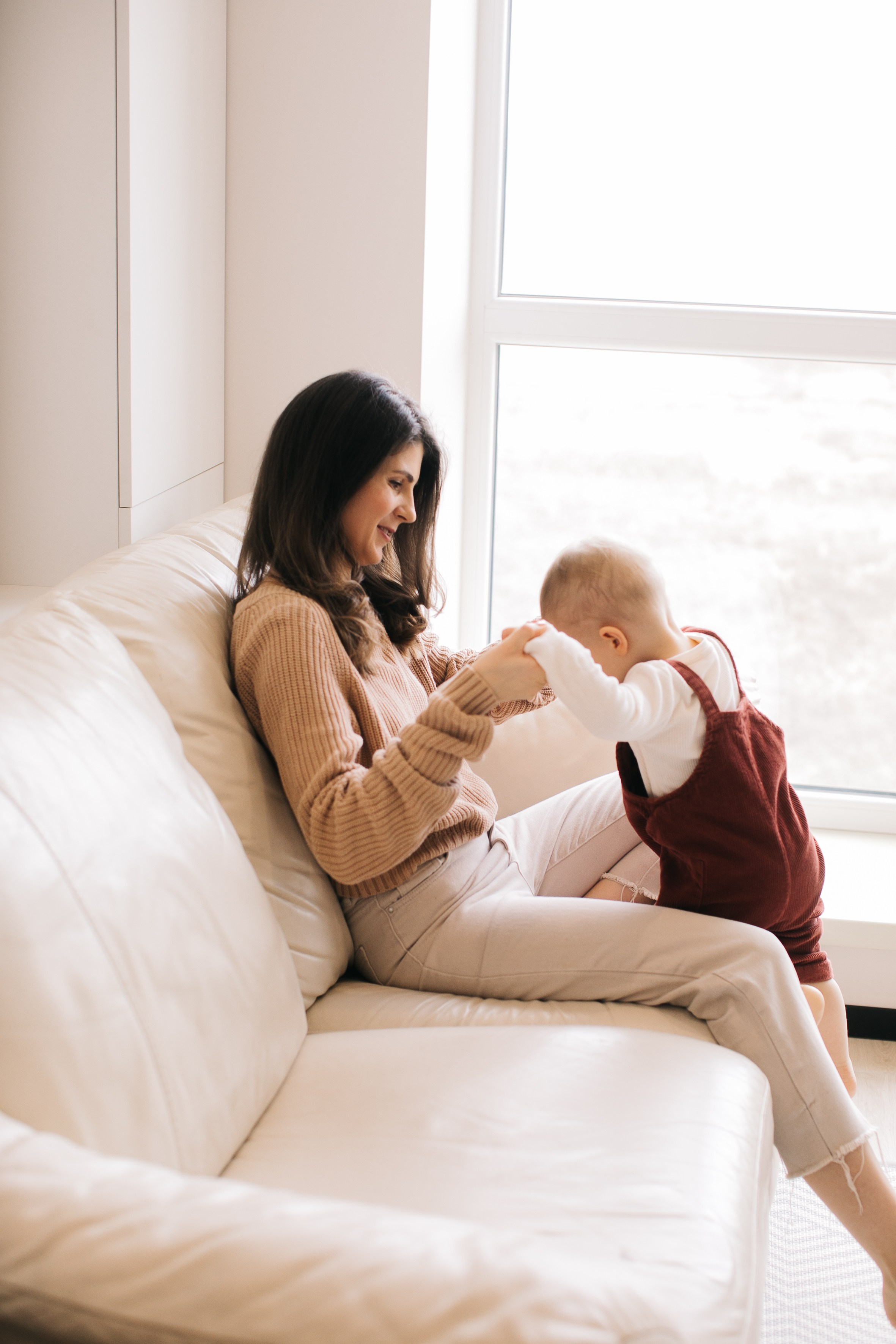 Іра, Богдан та Влад. Головна