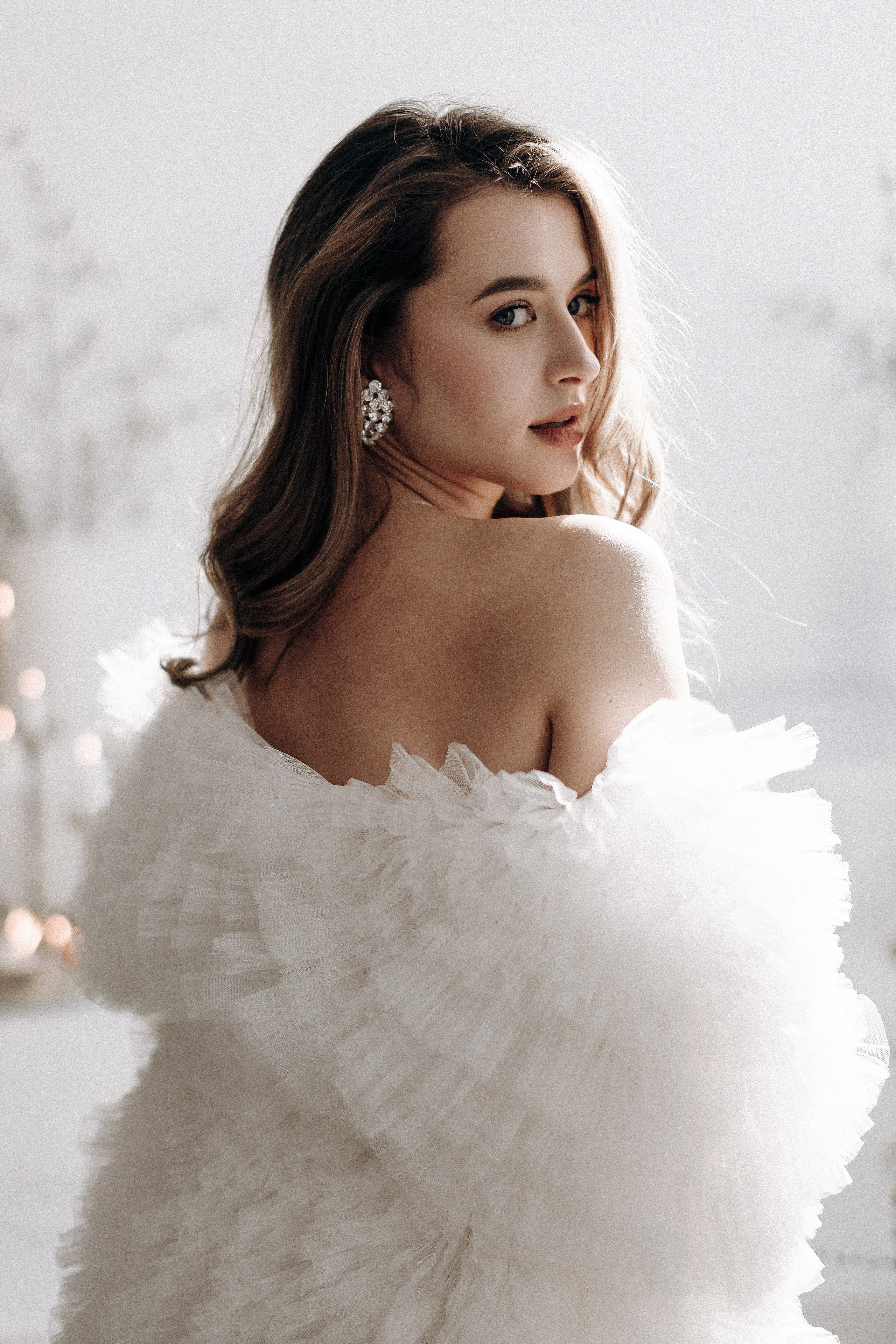 Whispers of Light. Головна