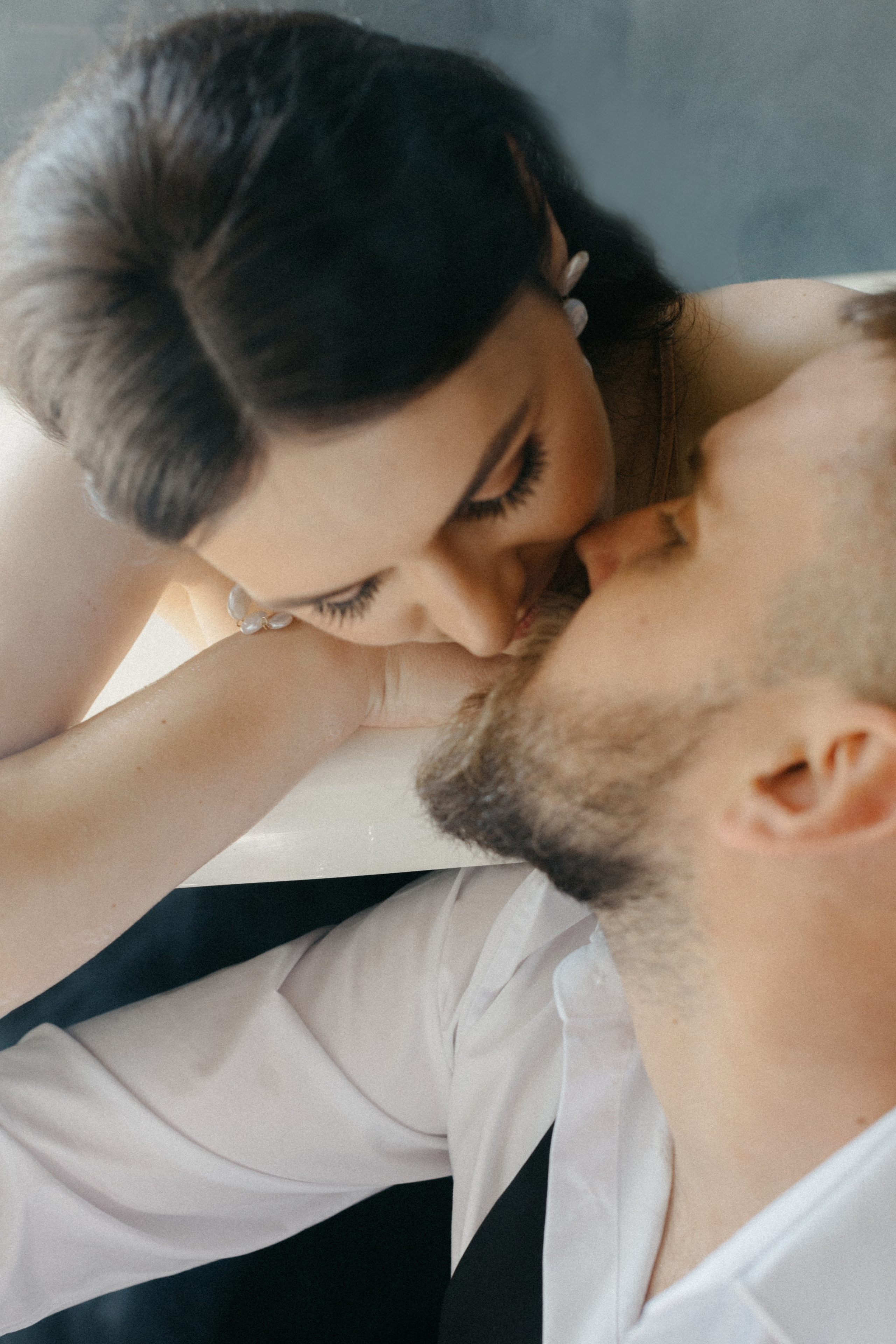 Close Enough to Breathe. Головна