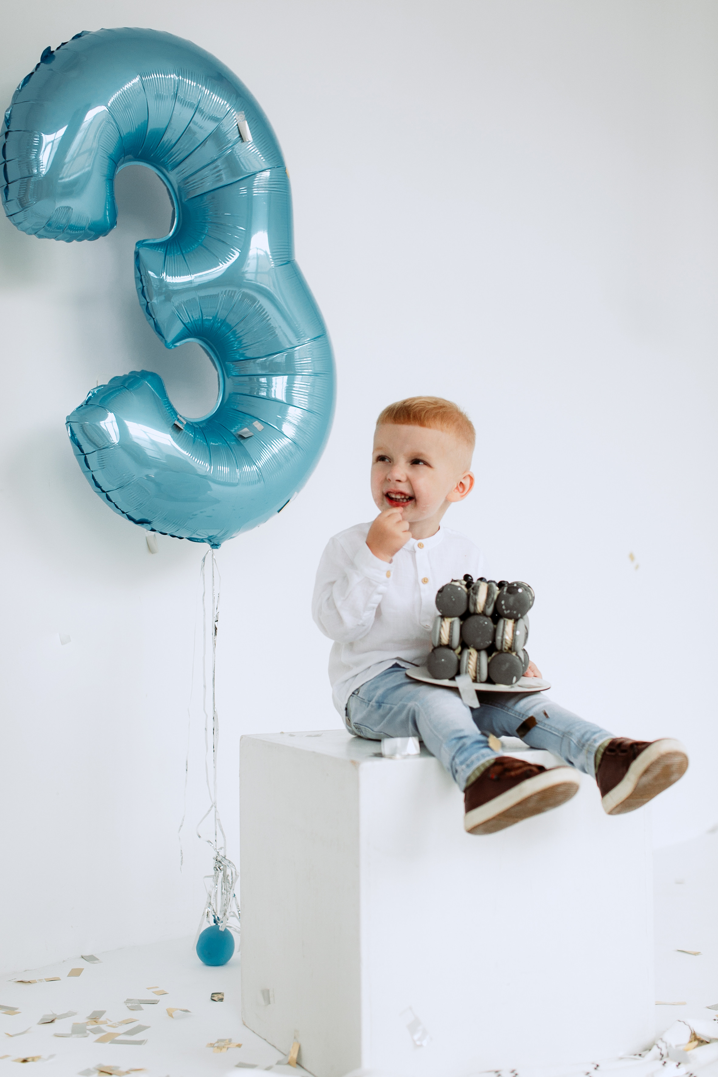 Христина та Дем’ян. Головна