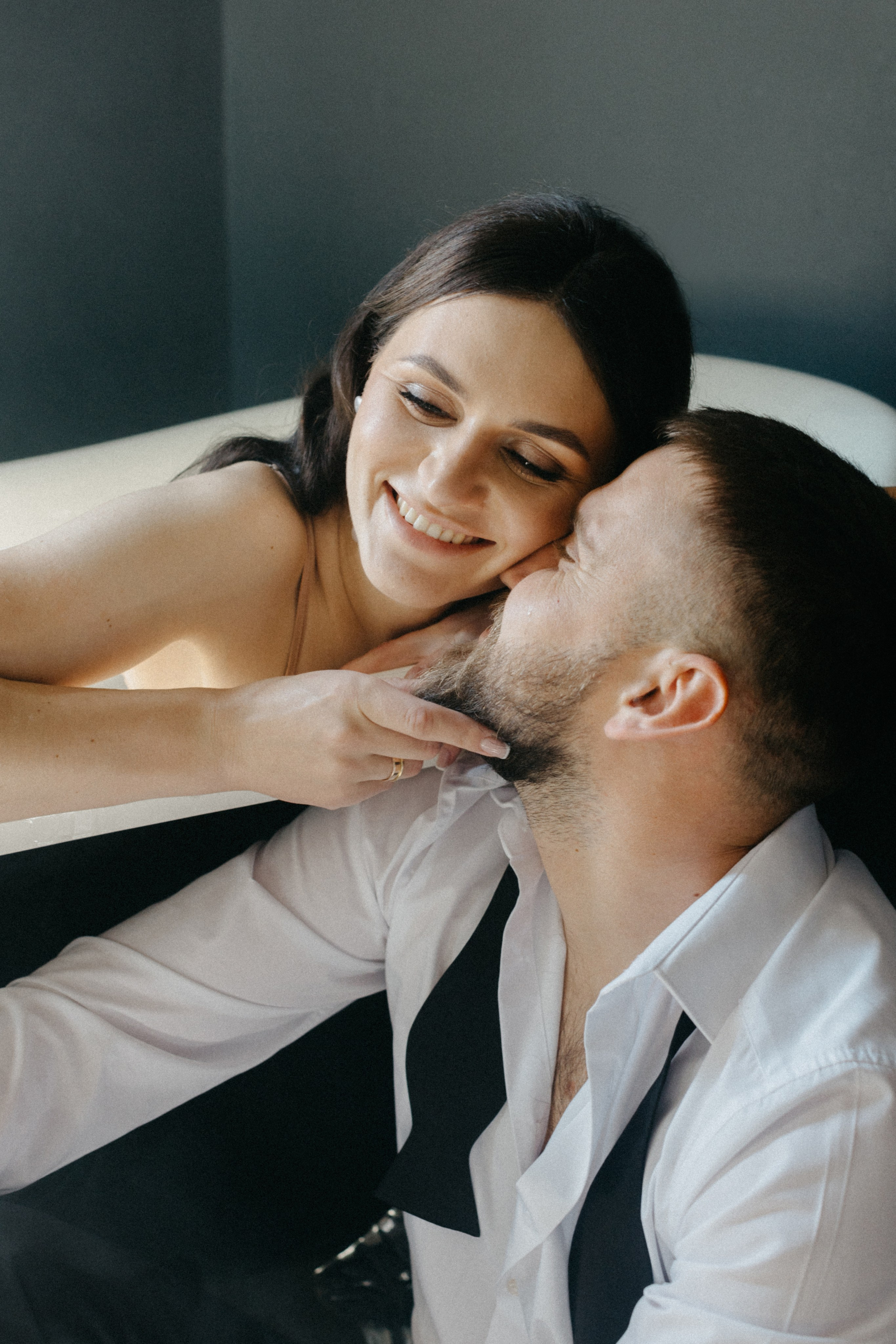 Close Enough to Breathe. Головна