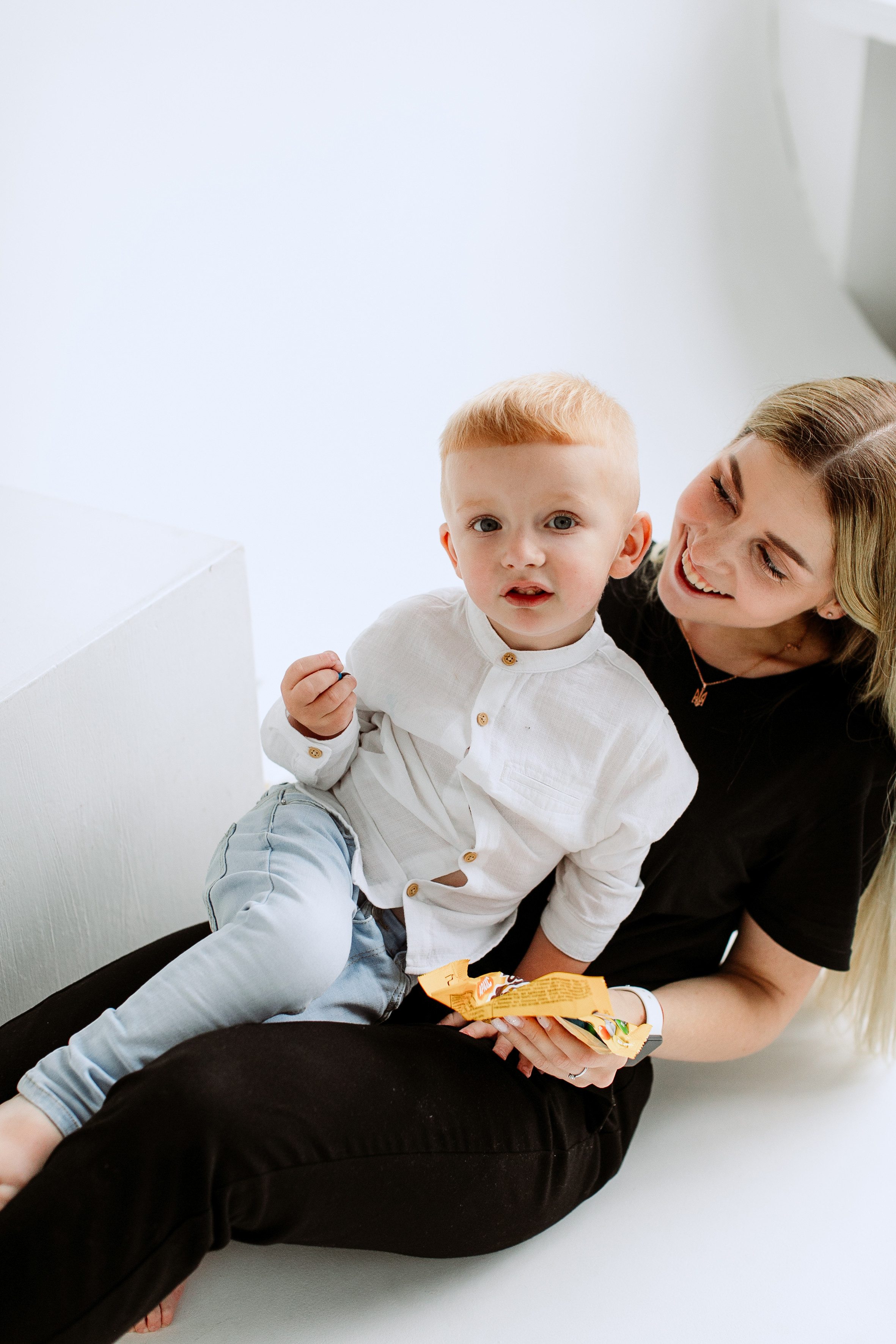 Христина та Дем’ян. Головна