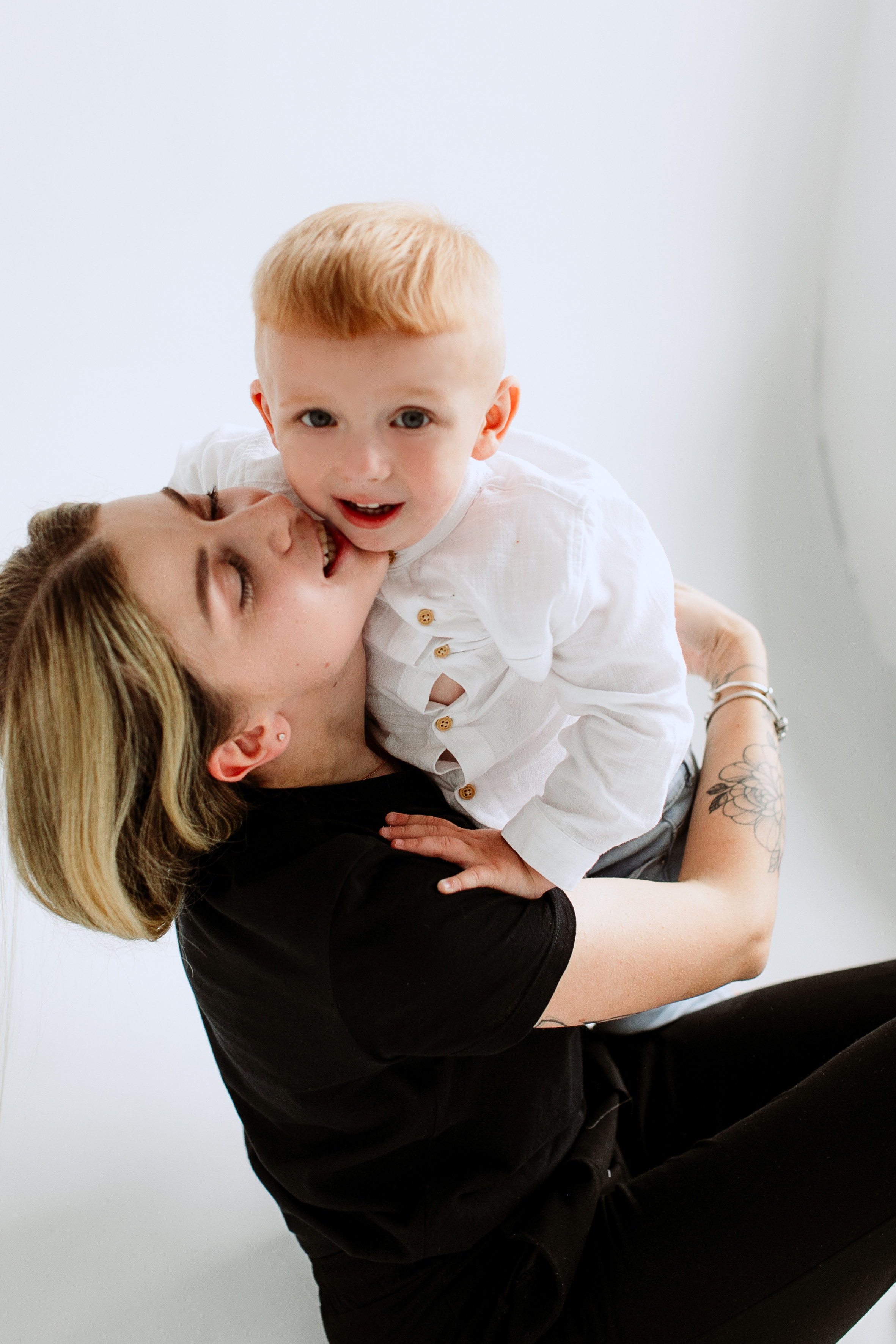 Христина та Дем’ян. Головна