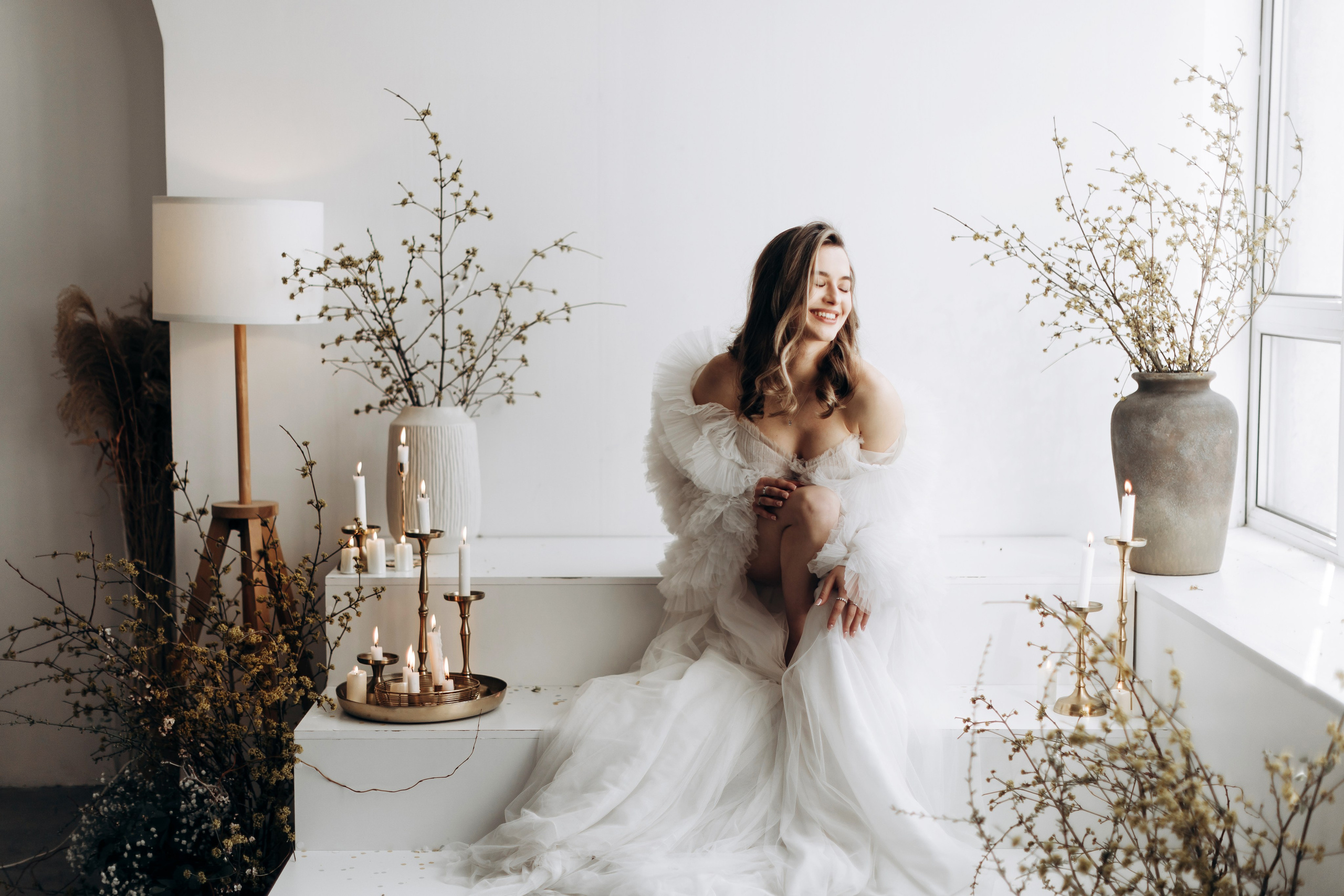 Whispers of Light. Головна