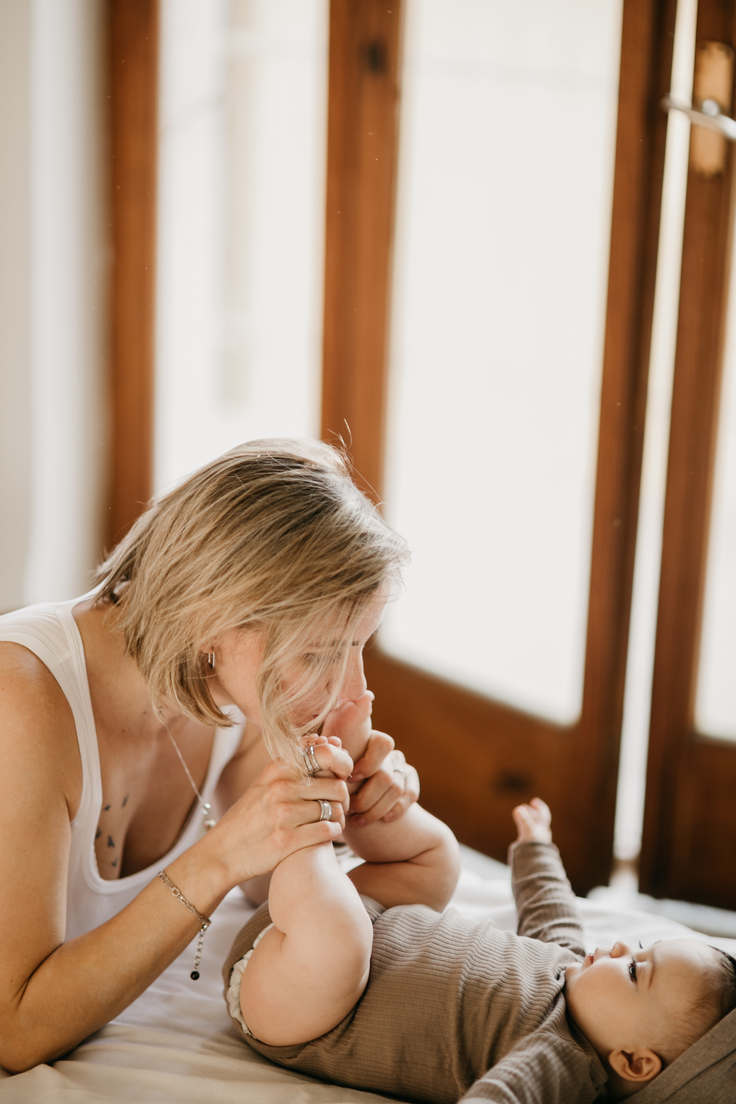 Таня та Евелія. Головна