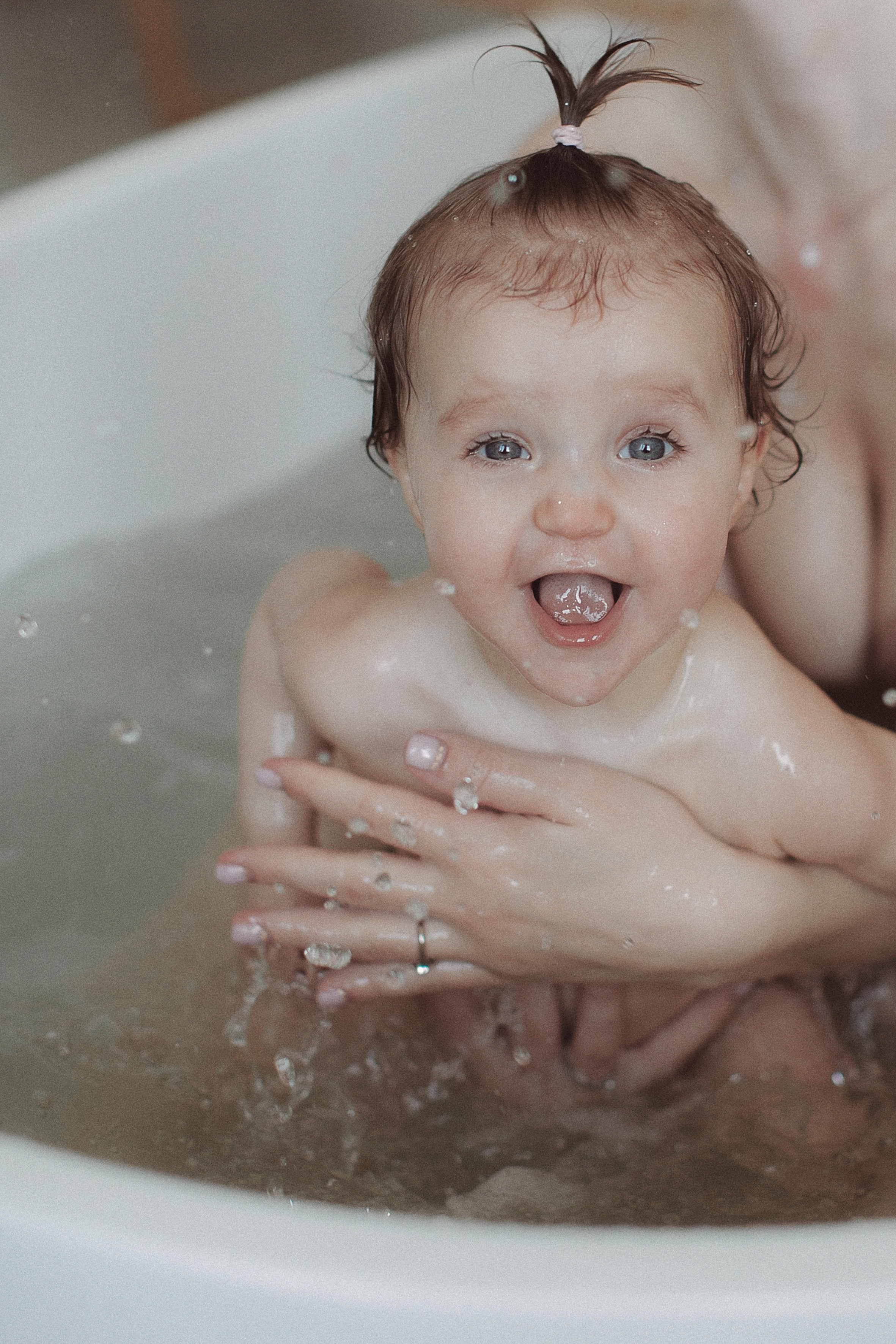 Діана та Даніела. Головна