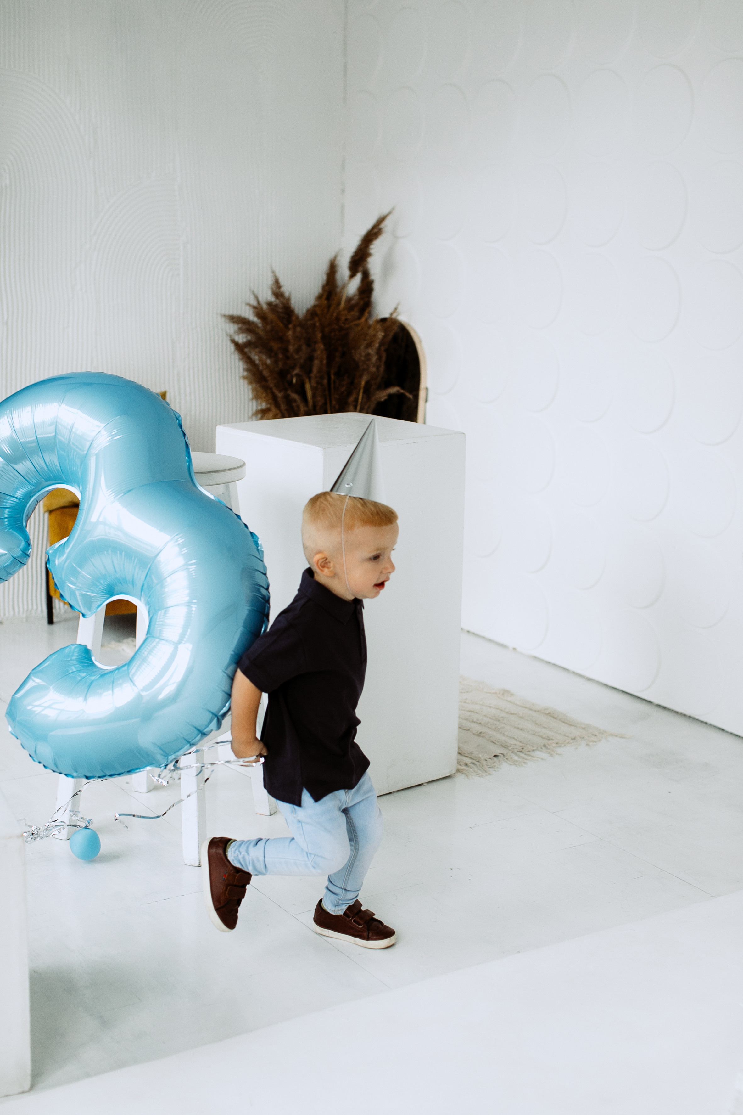 Христина та Дем’ян. Головна