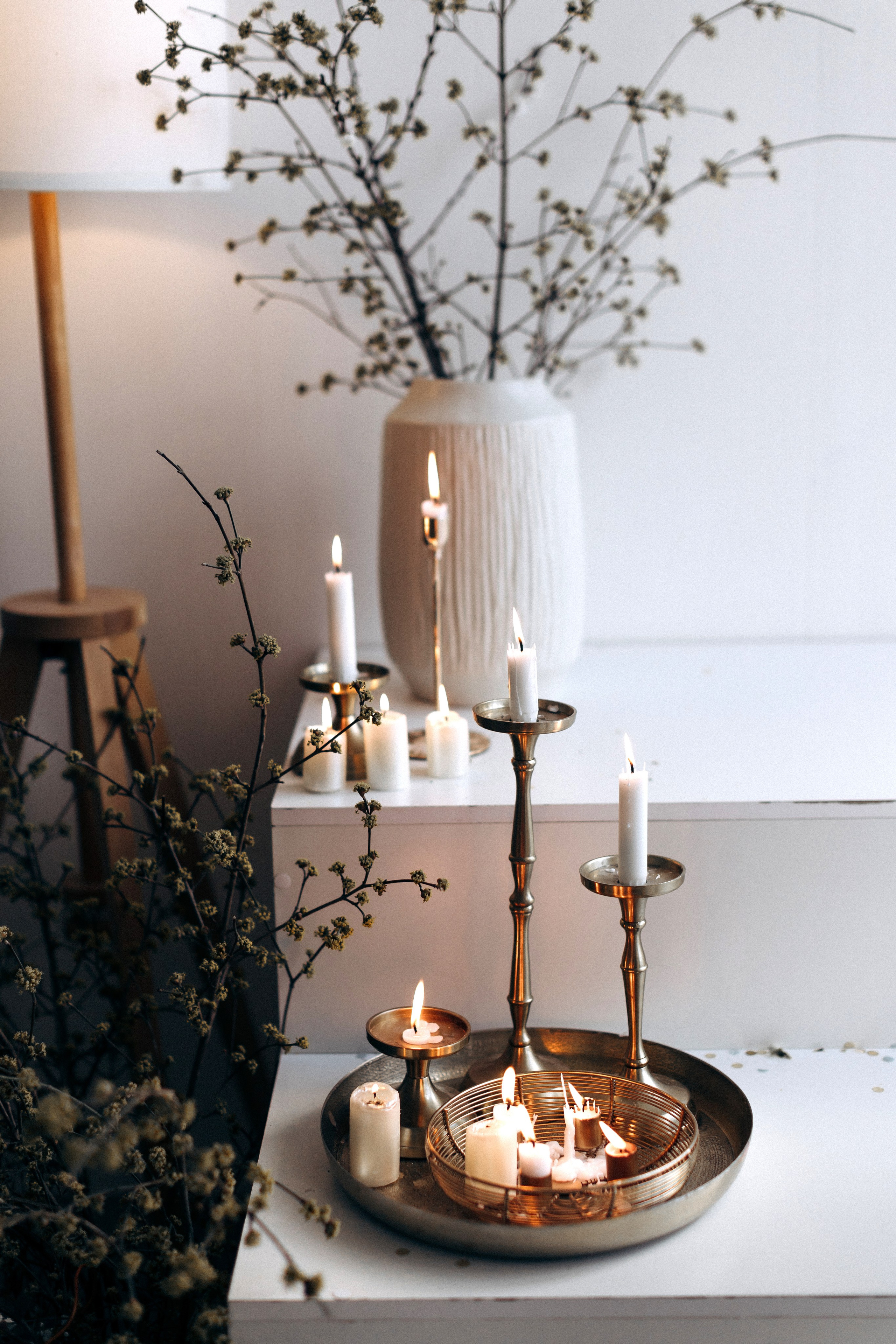 Whispers of Light. Головна