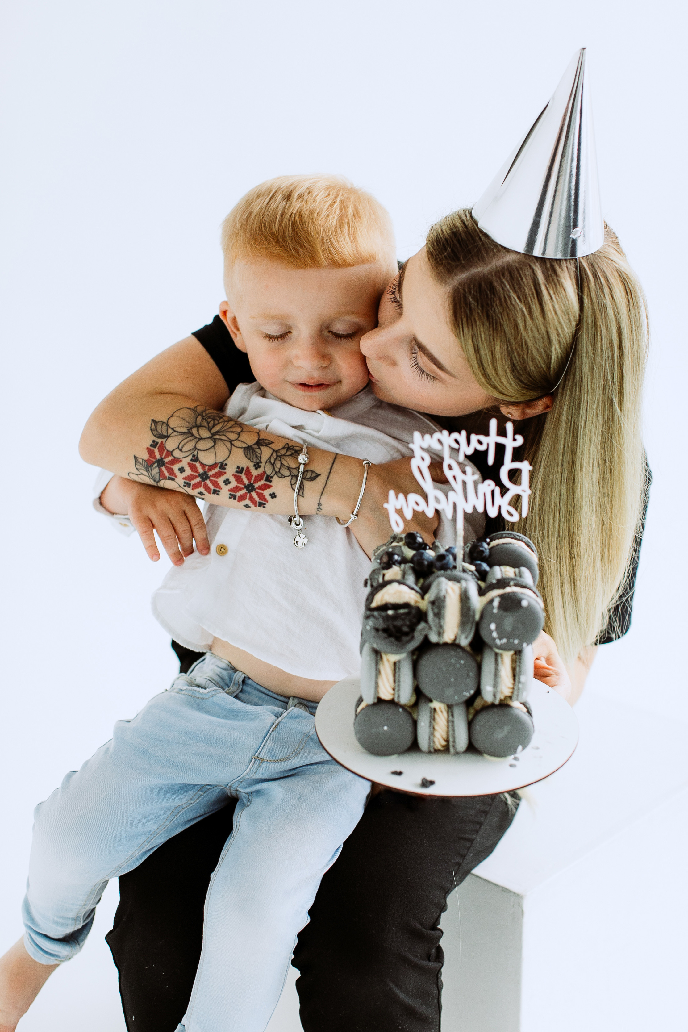 Христина та Дем’ян. Головна