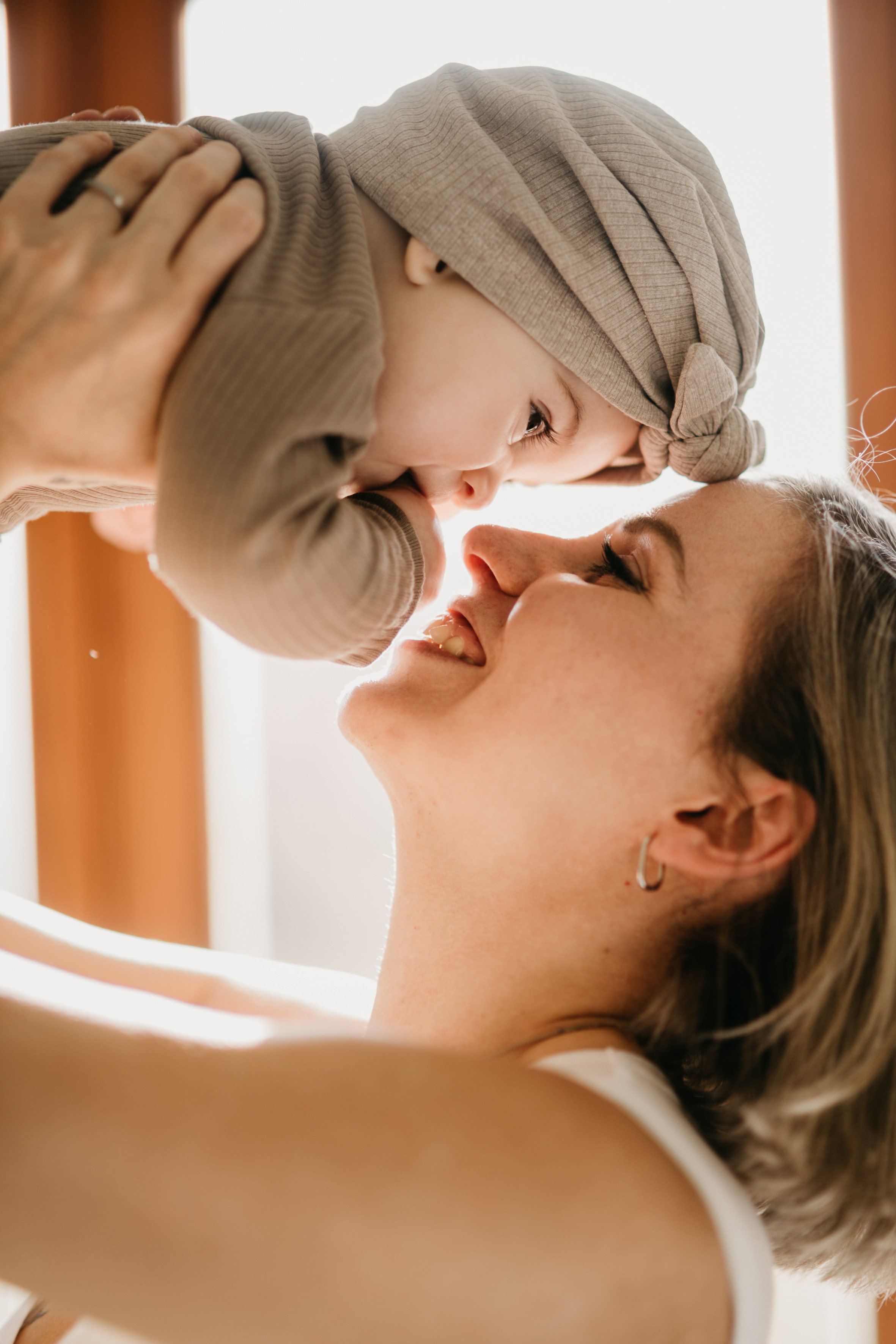 Таня та Евелія. Головна