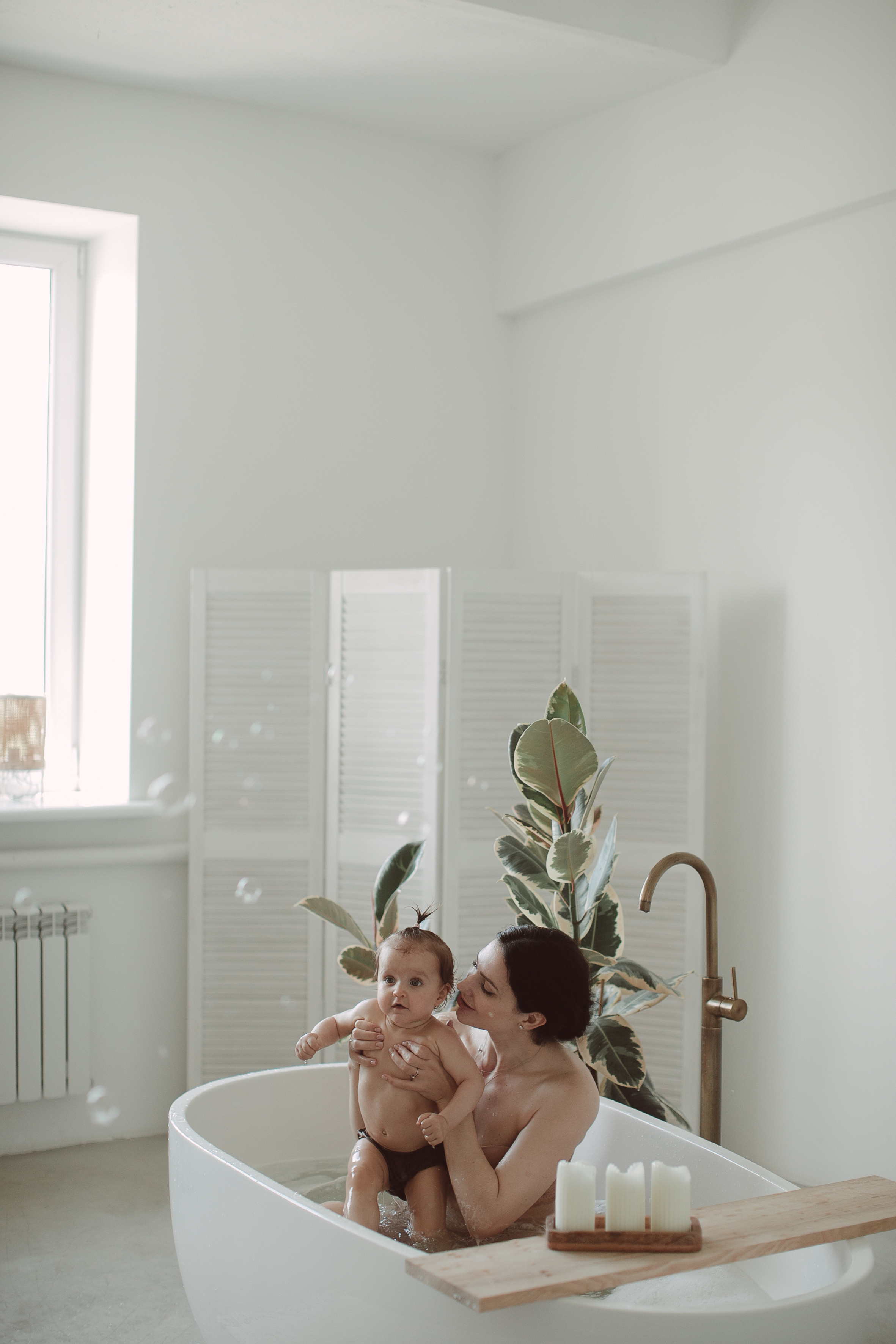 Діана та Даніела. Головна