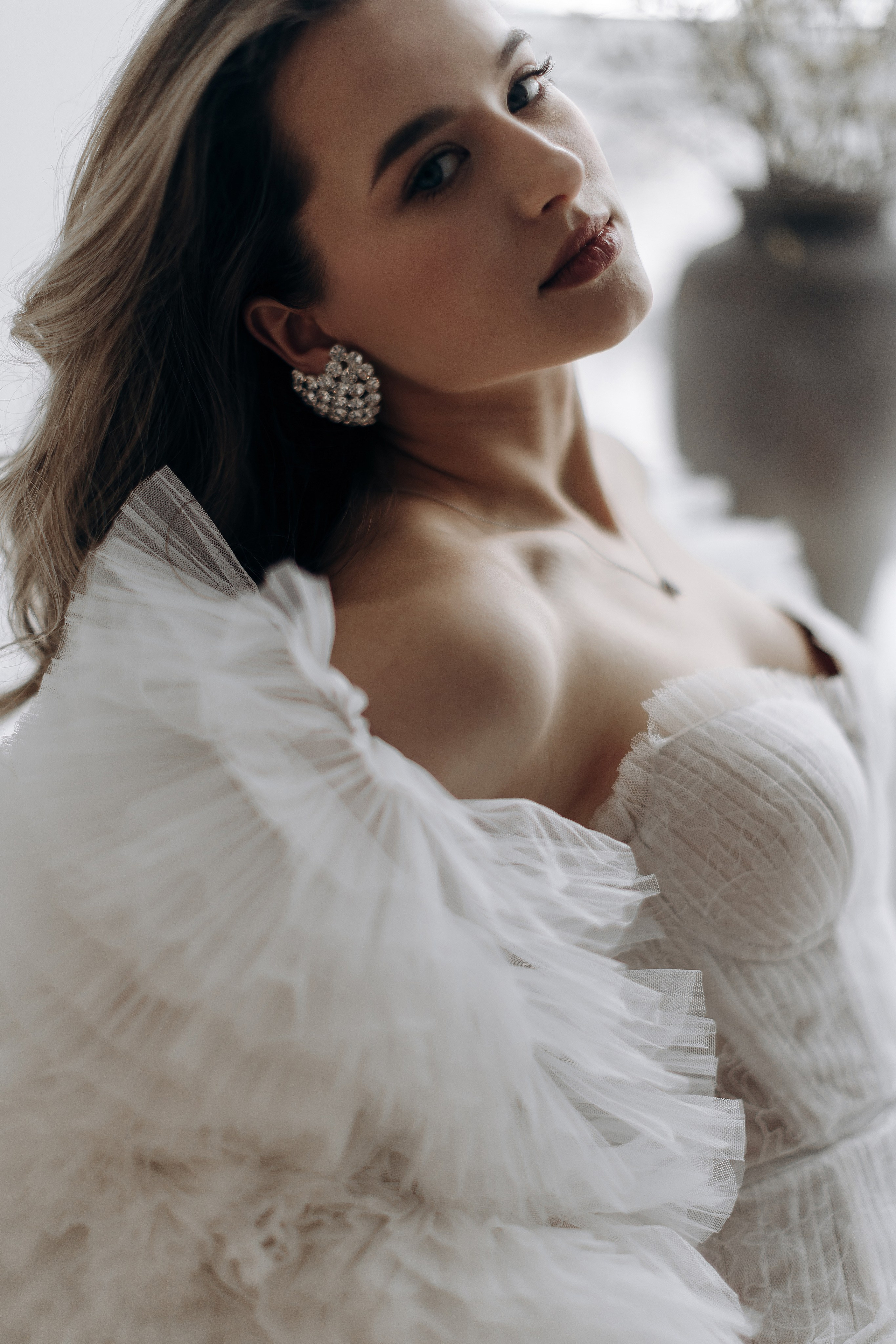 Whispers of Light. Головна