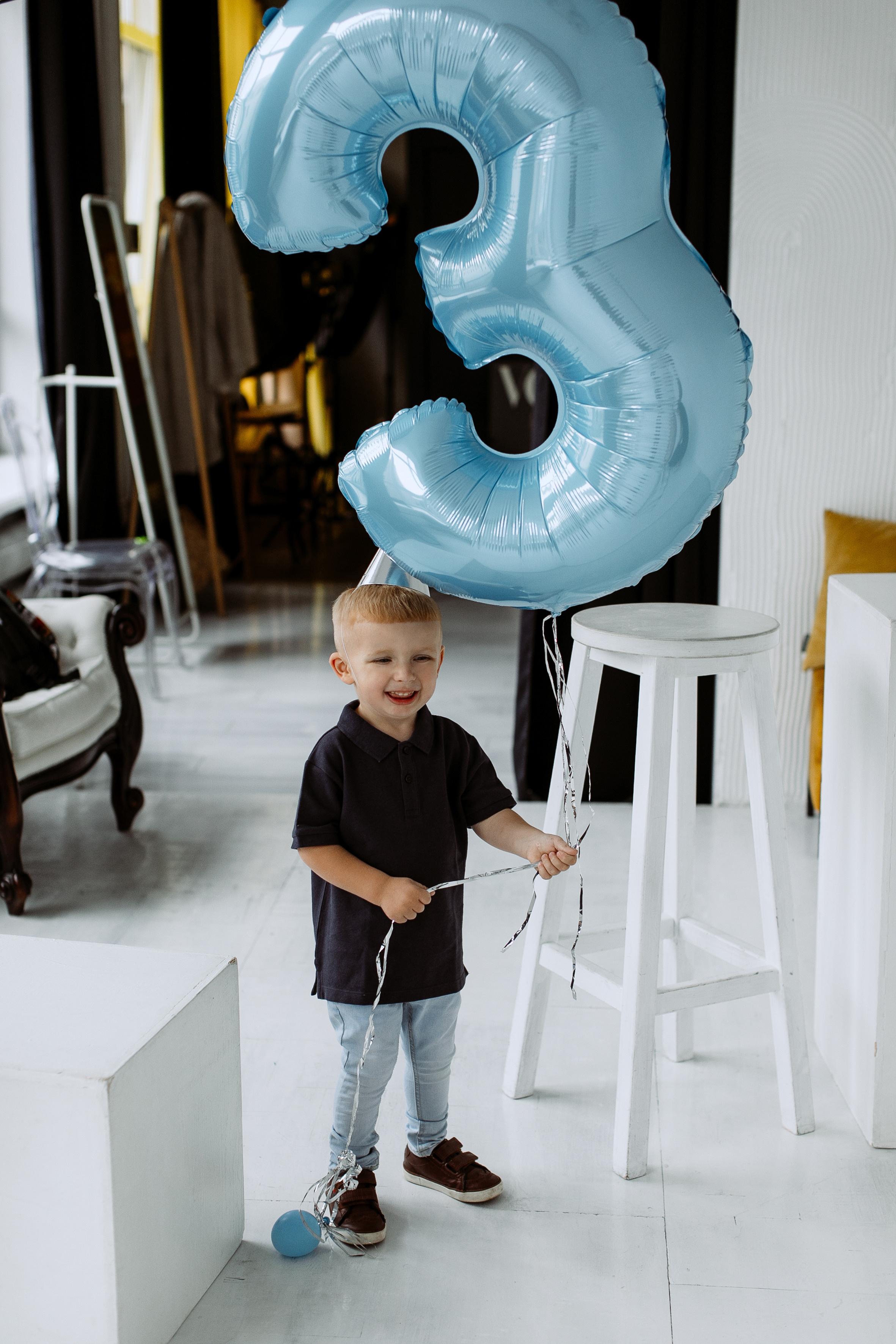 Христина та Дем’ян. Головна