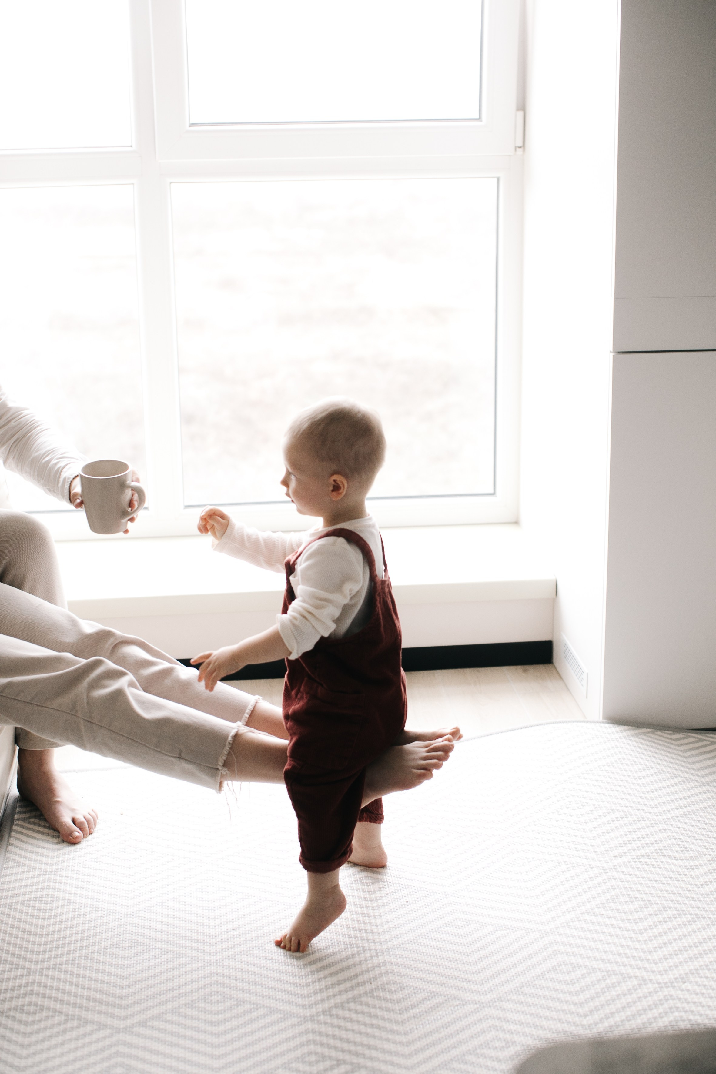 Іра, Богдан та Влад. Головна