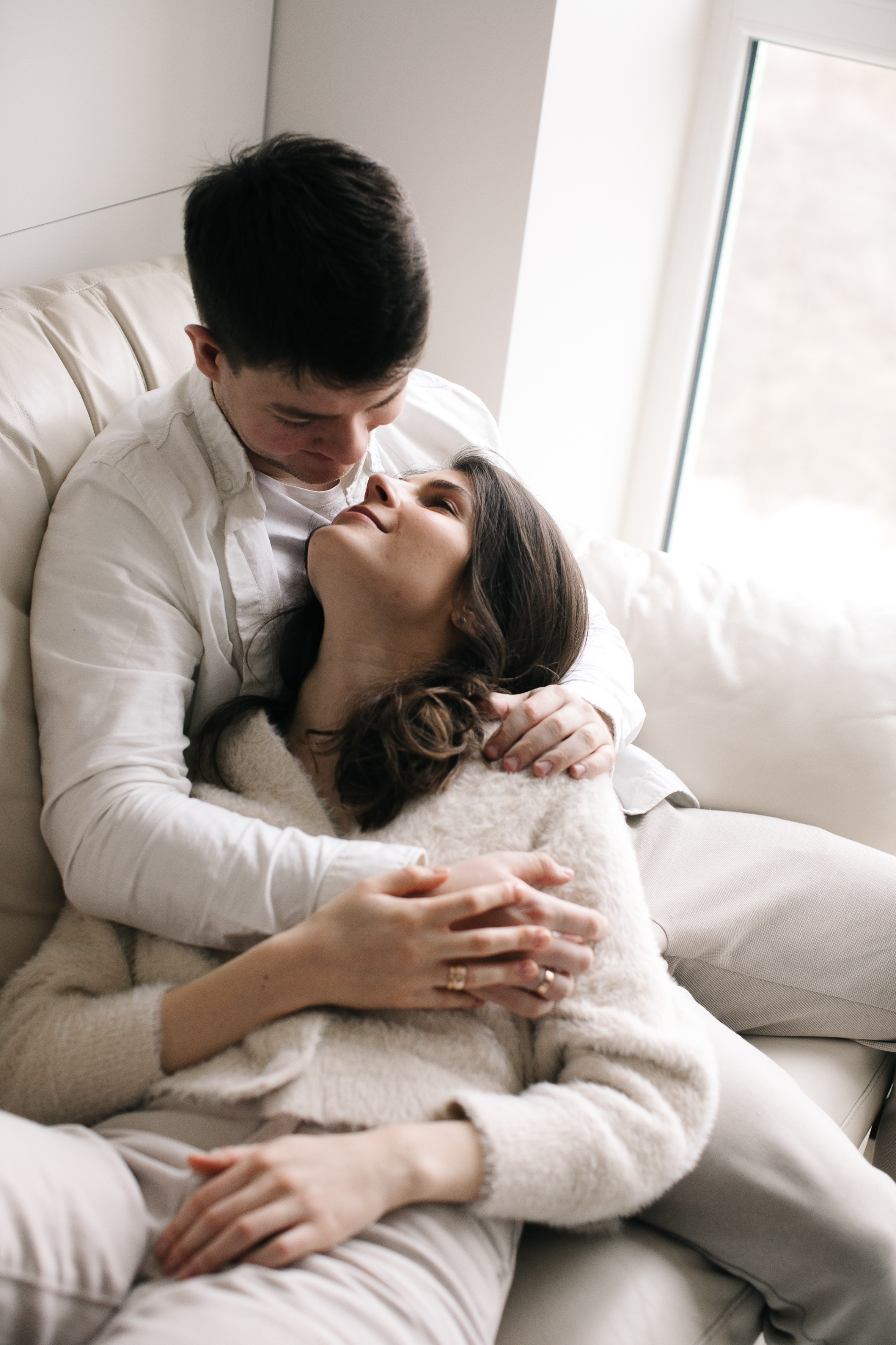 Іра, Богдан та Влад. Головна