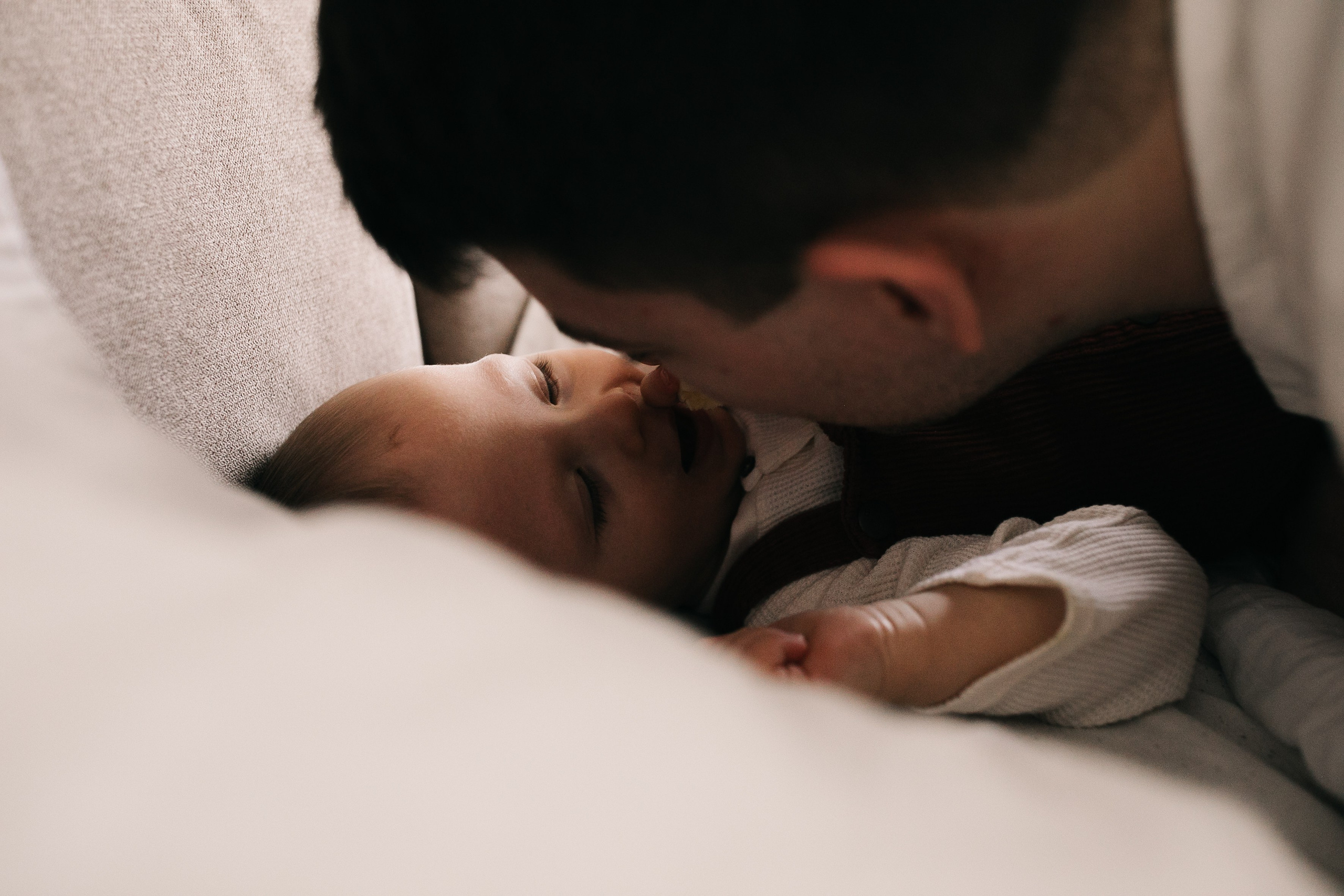 Іра, Богдан та Влад. Головна