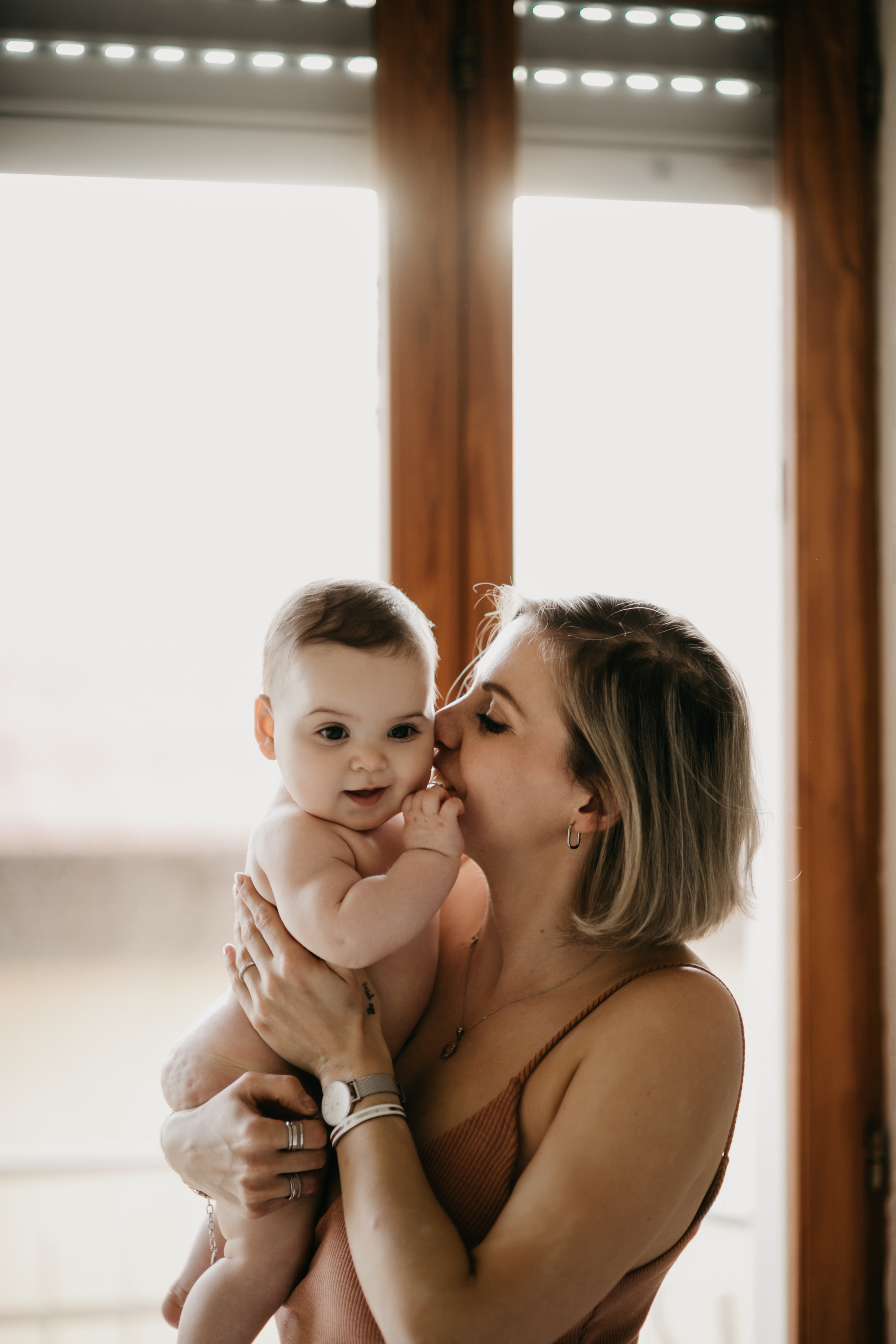 Таня та Евелія. Головна