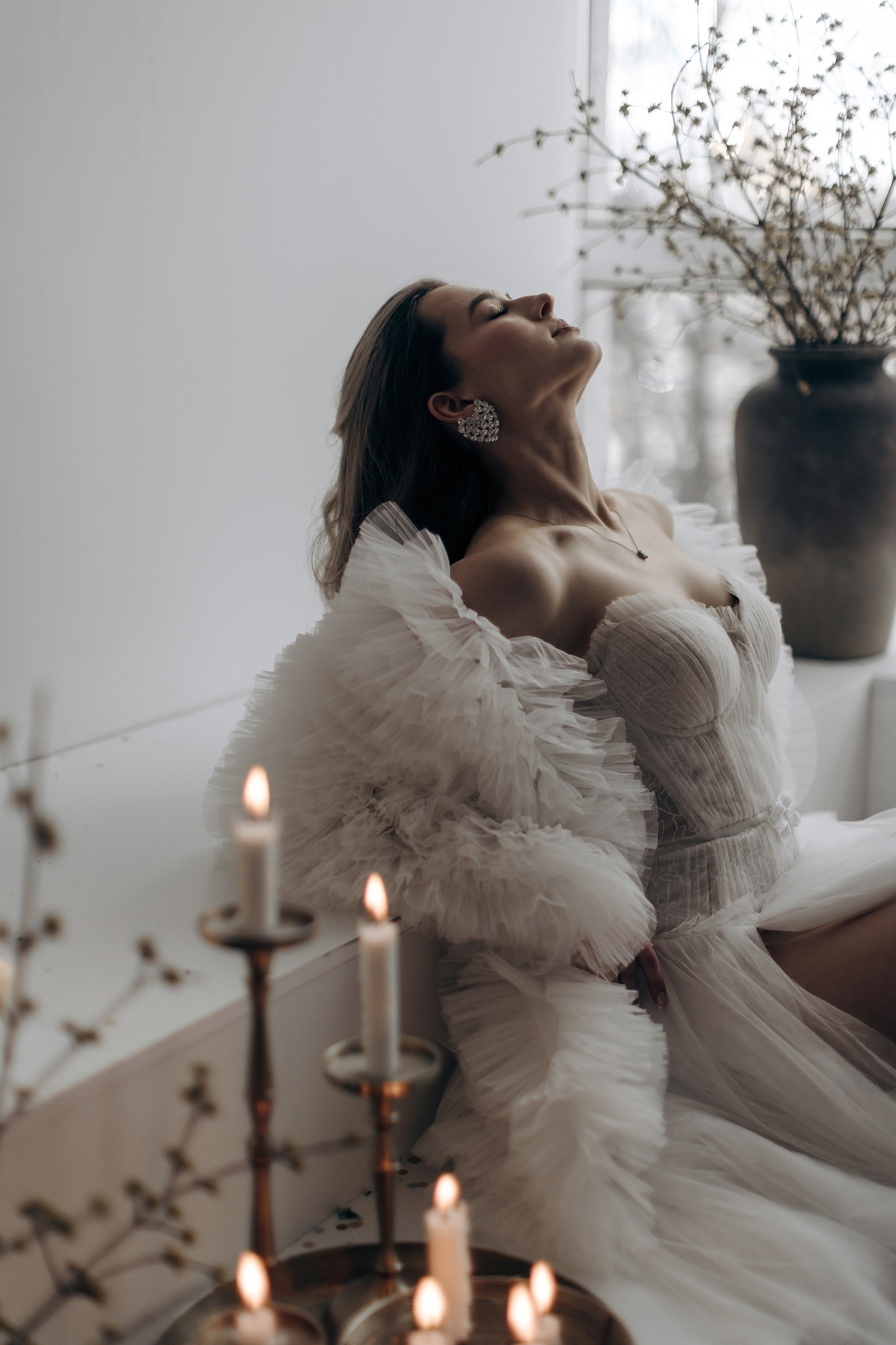 Whispers of Light. Головна