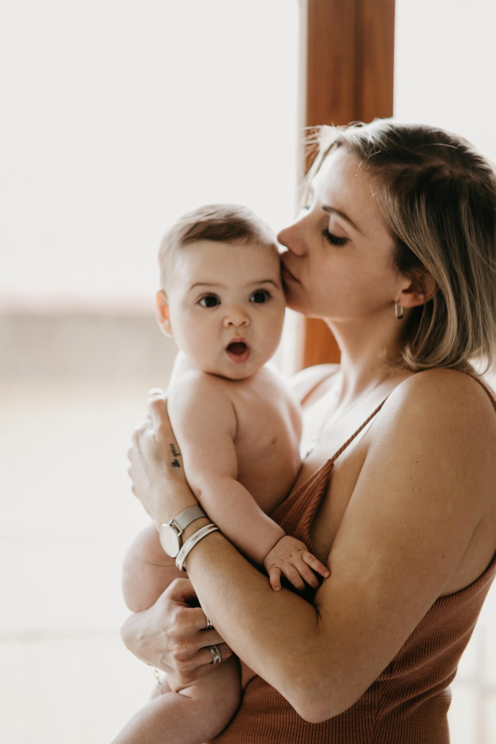 Таня та Евелія. Головна