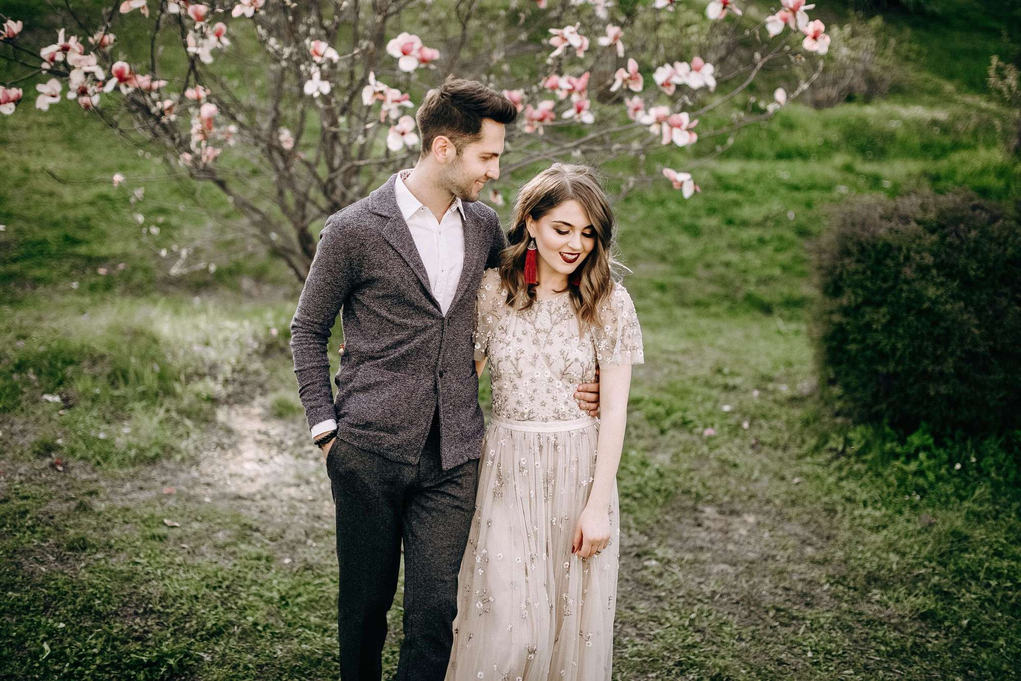 Living For Love. Головна