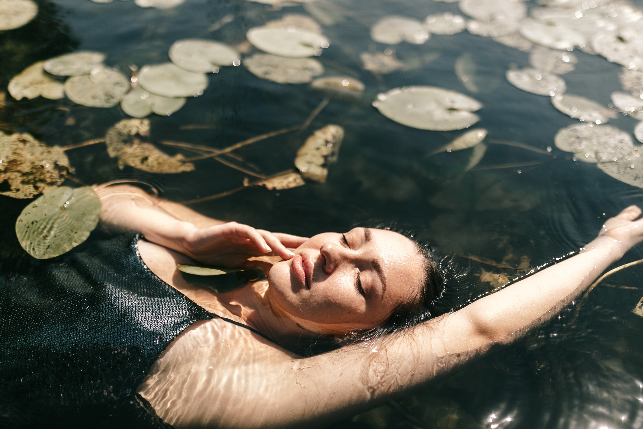 Лілія. Головна