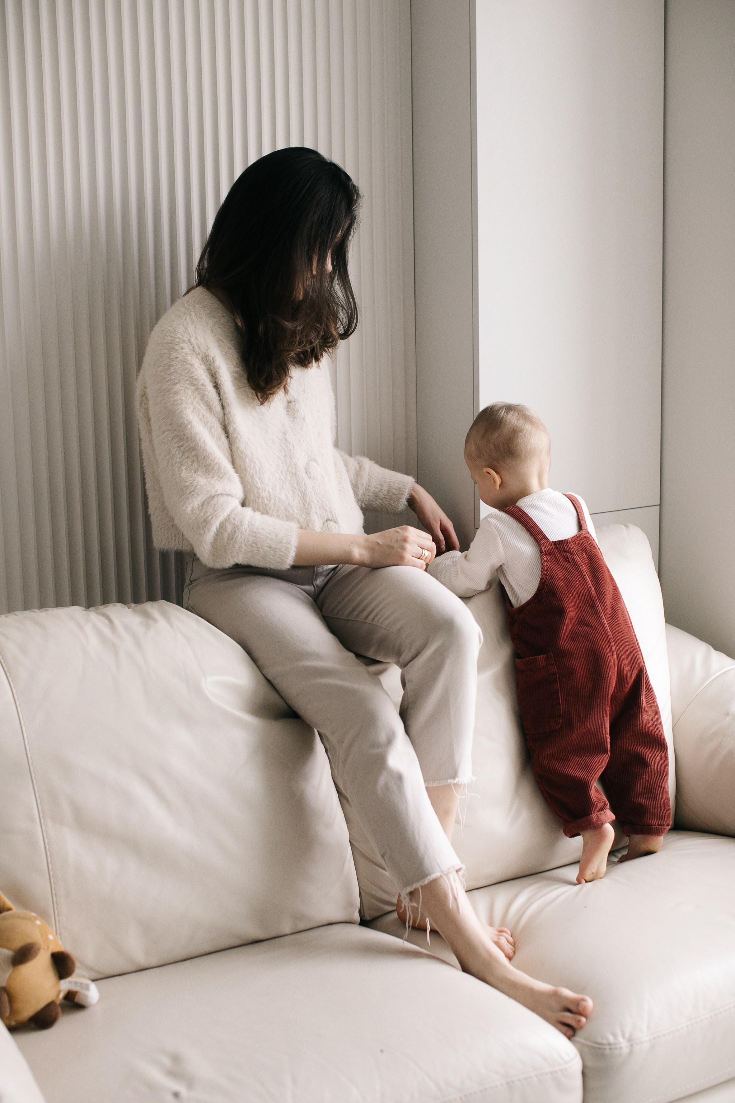 Іра, Богдан та Влад. Головна