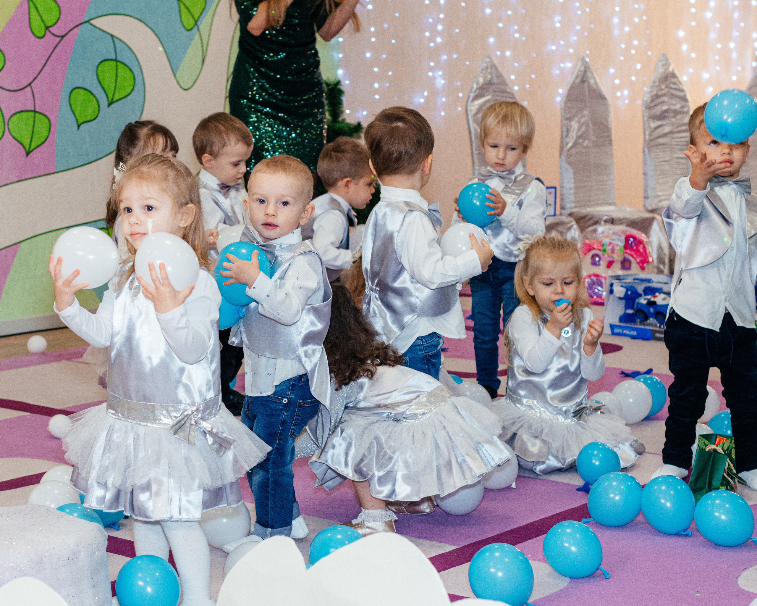 Свята у садочках. Family photographer