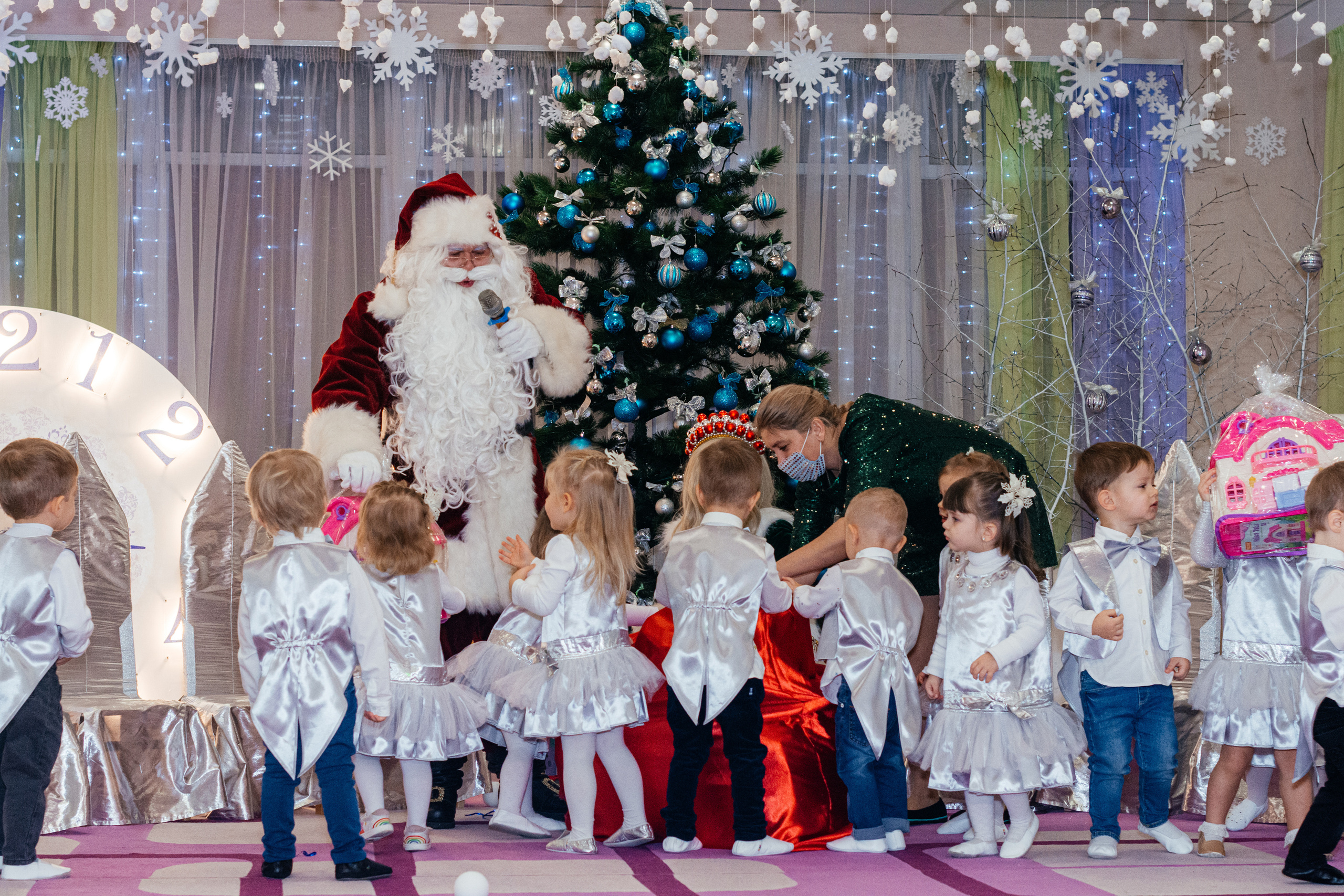 Свята у садочках. Family photographer