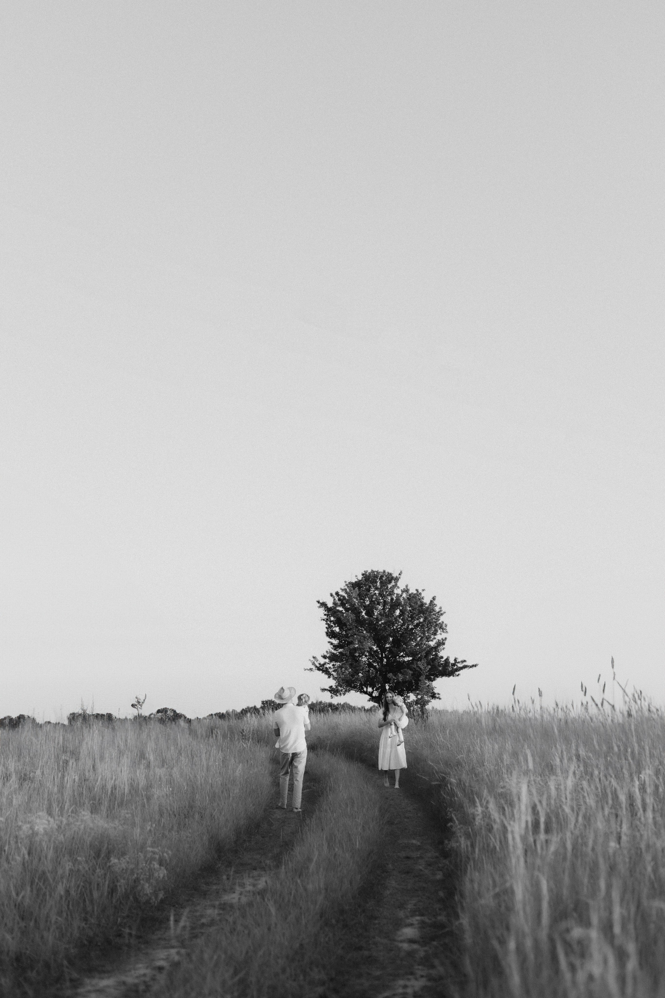 This is happiness — this is us....... Головна