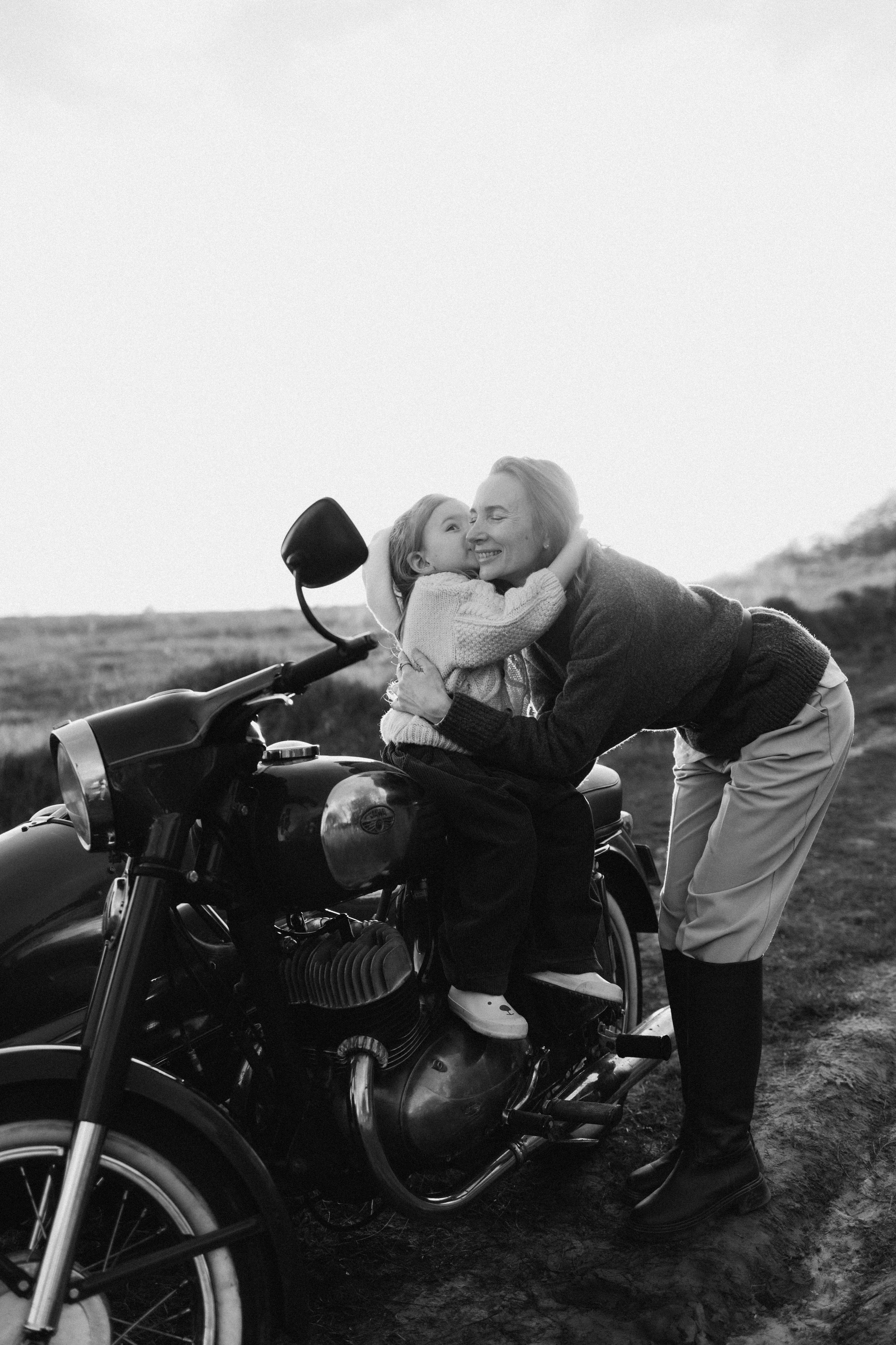 В обіймах щастя. Головна