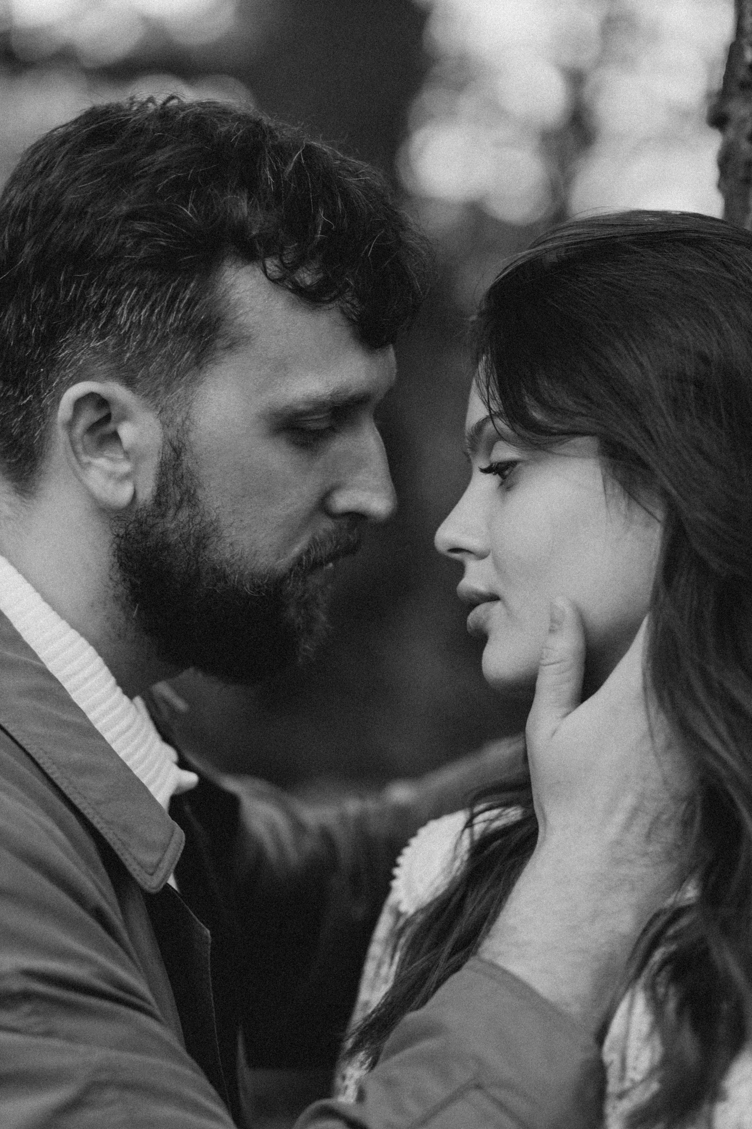 Малень історія — великого кохання. Головна