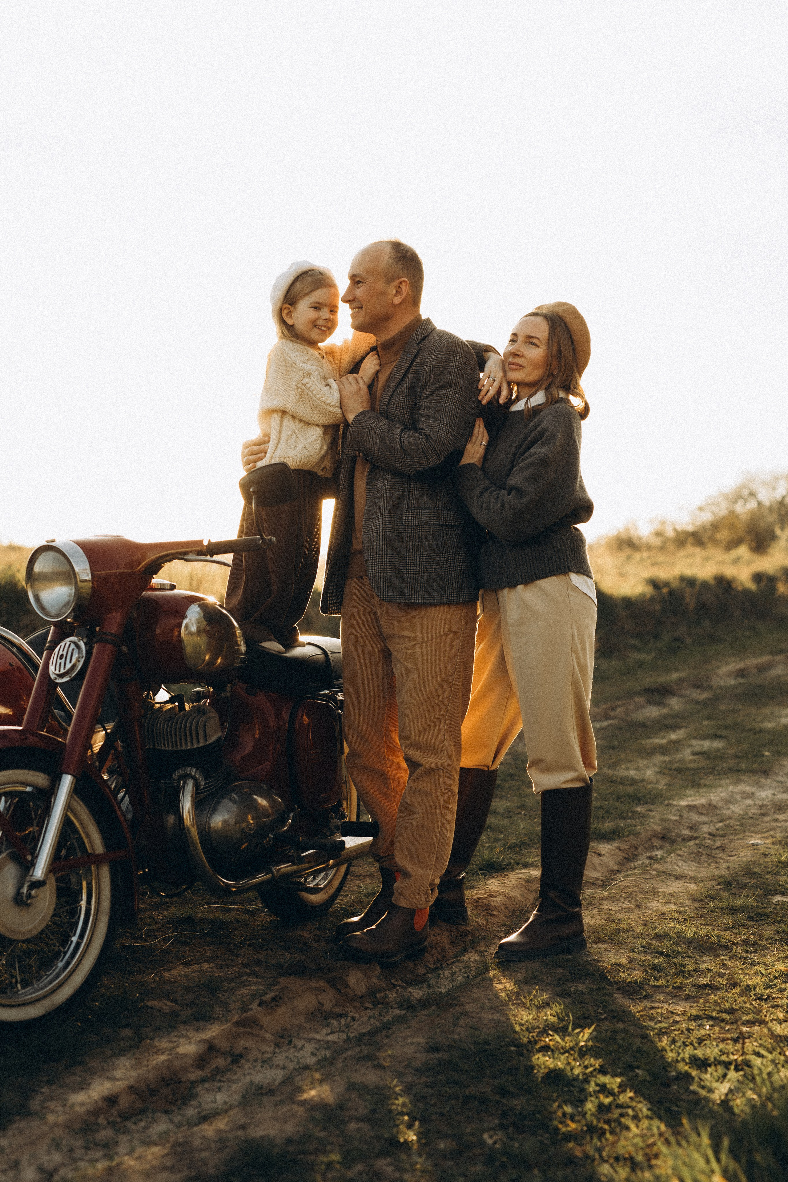 В обіймах щастя. Головна