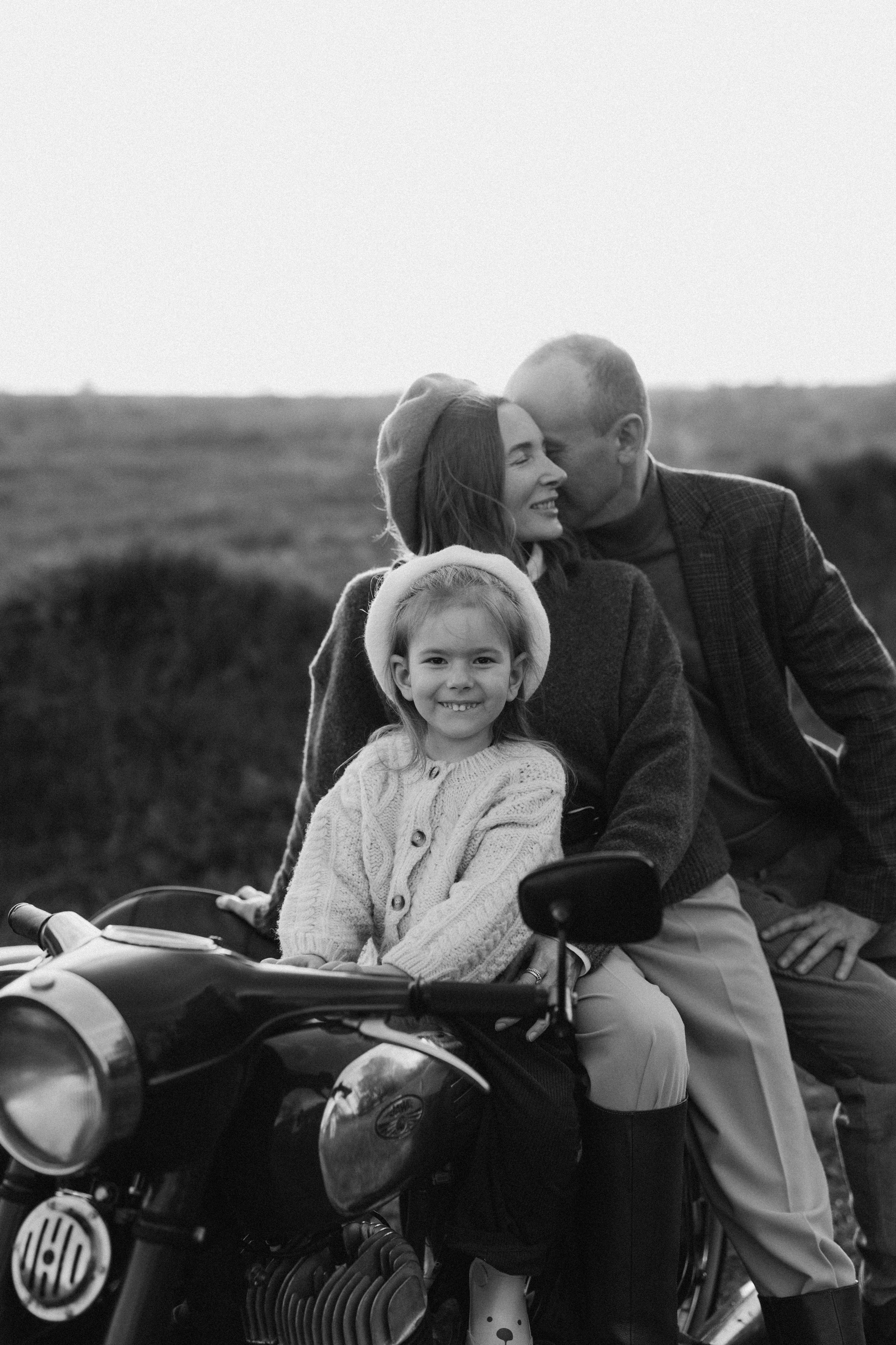 В обіймах щастя. Головна