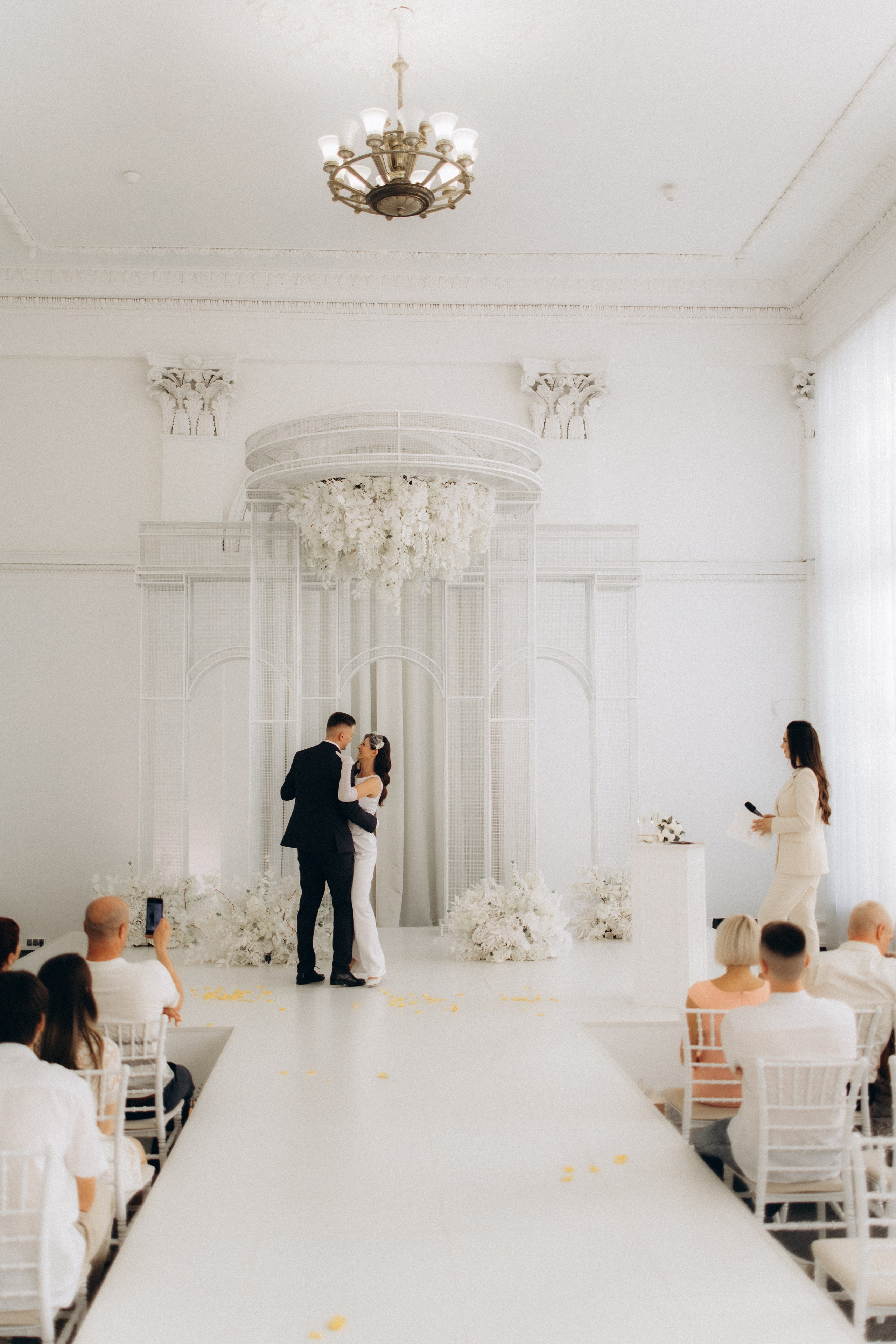 LOVE. Головна