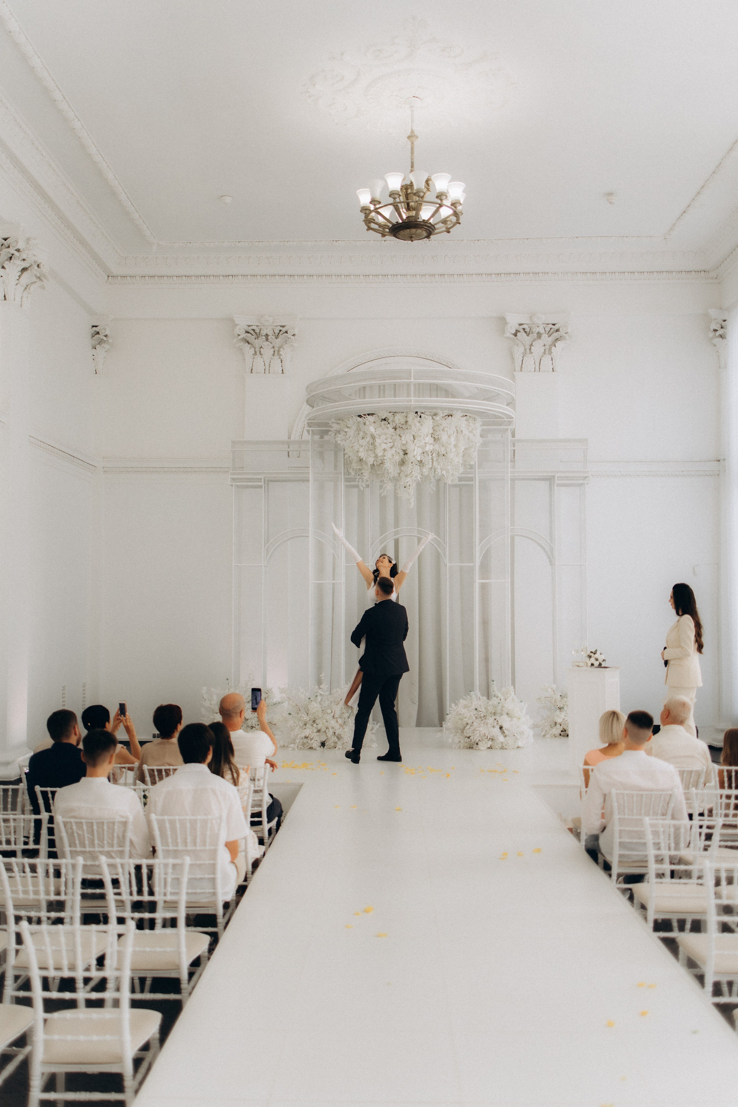 LOVE. Головна