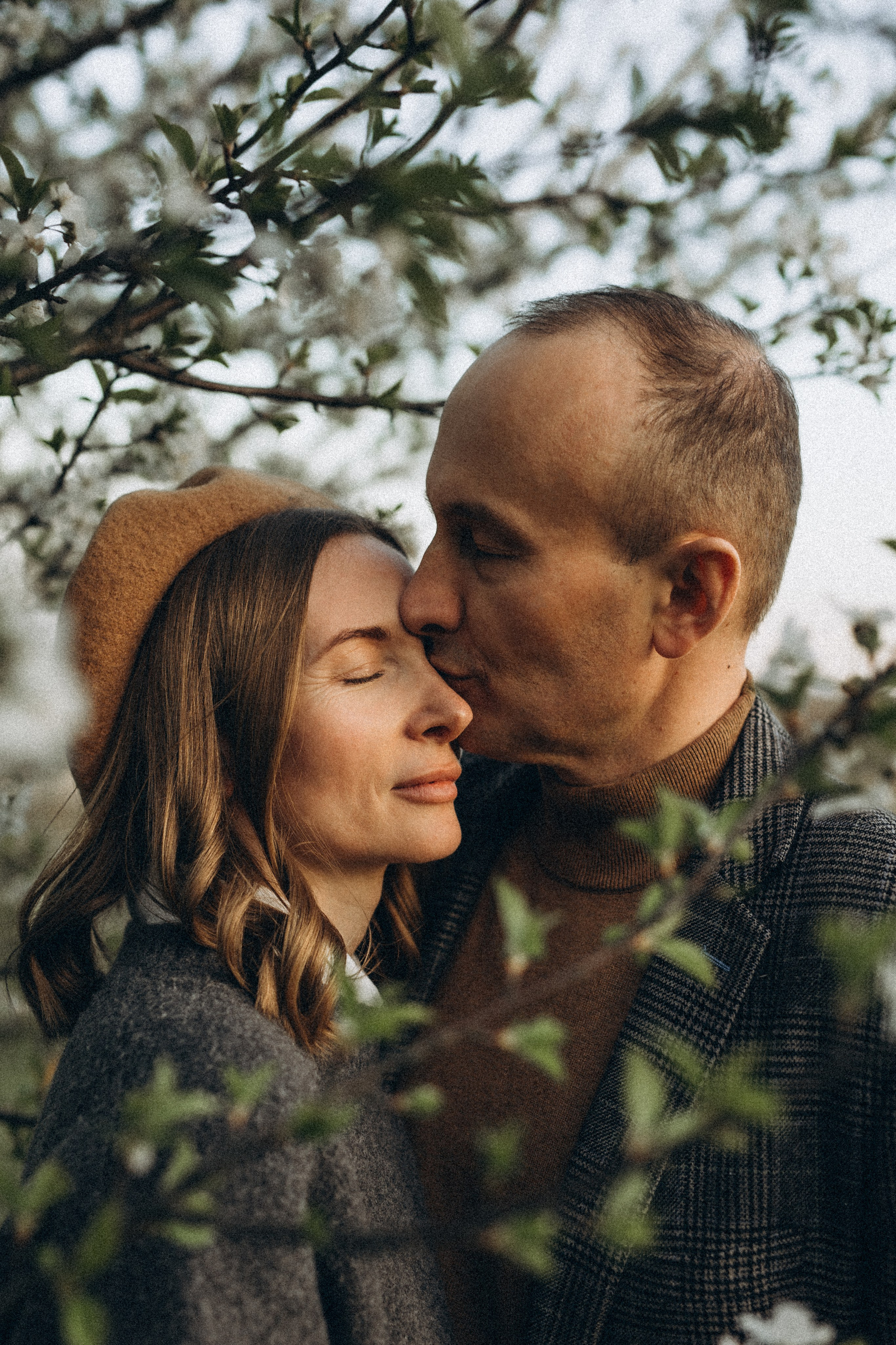 В обіймах щастя. Головна