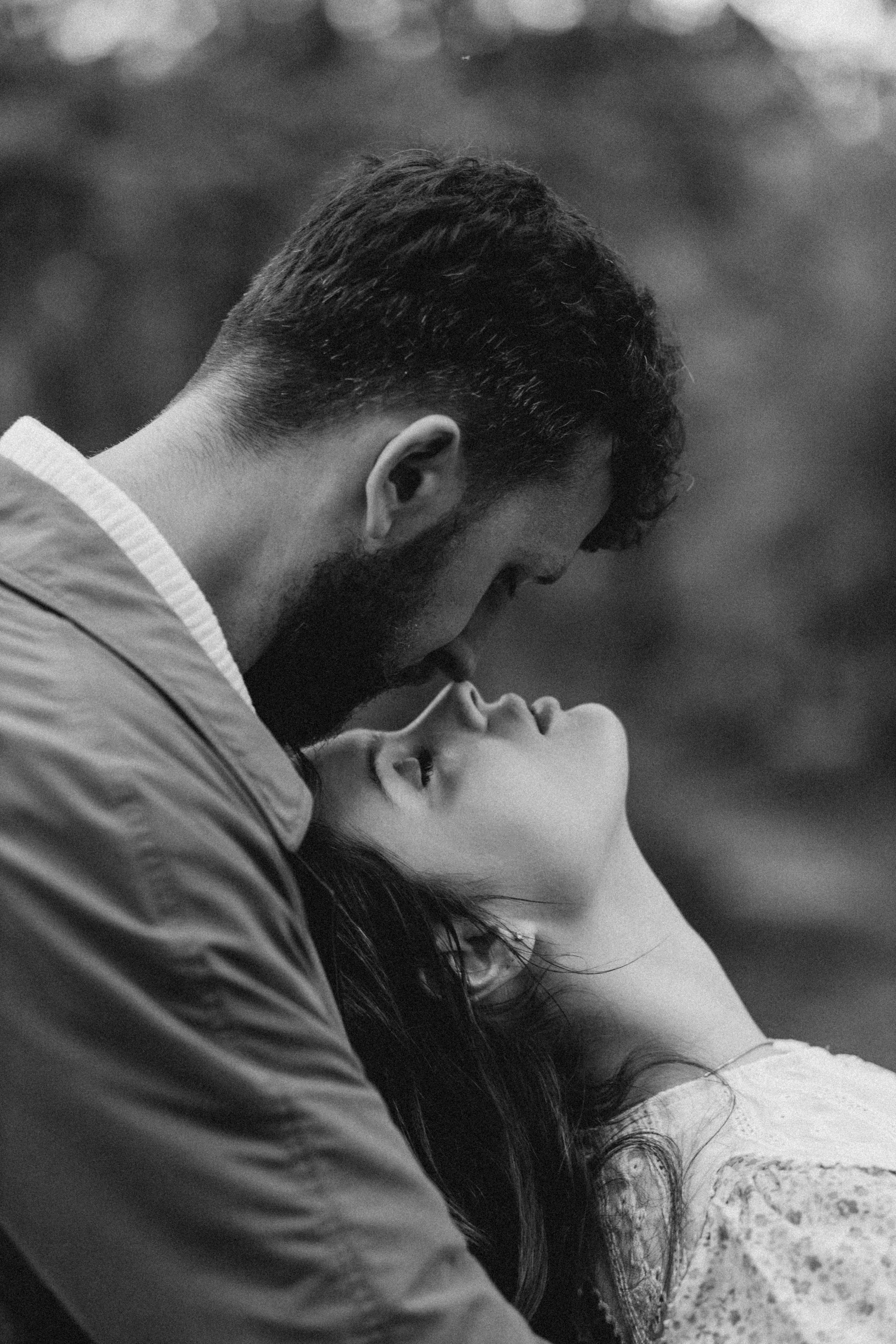 Малень історія — великого кохання. Головна