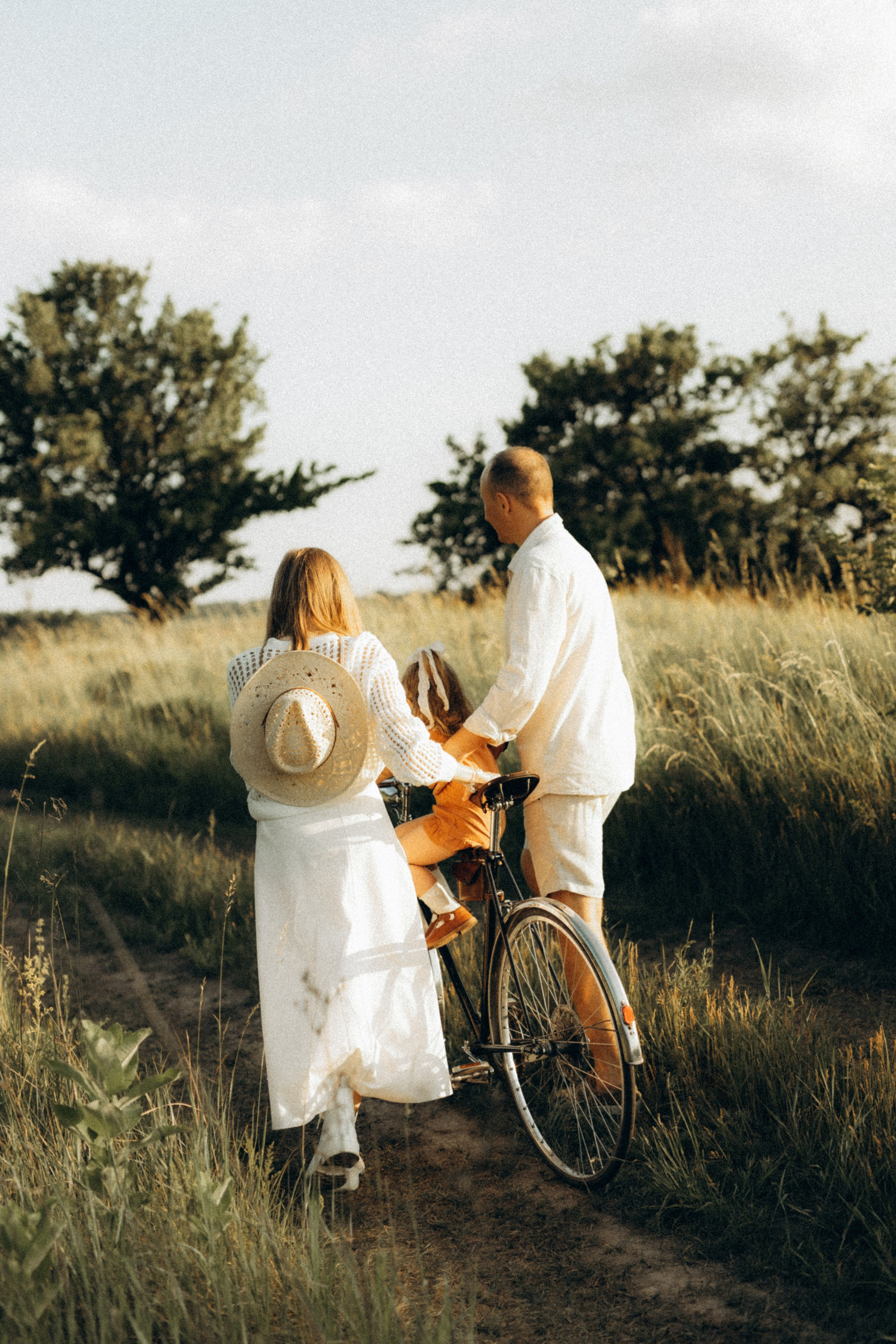 Stories of summer family days. Головна