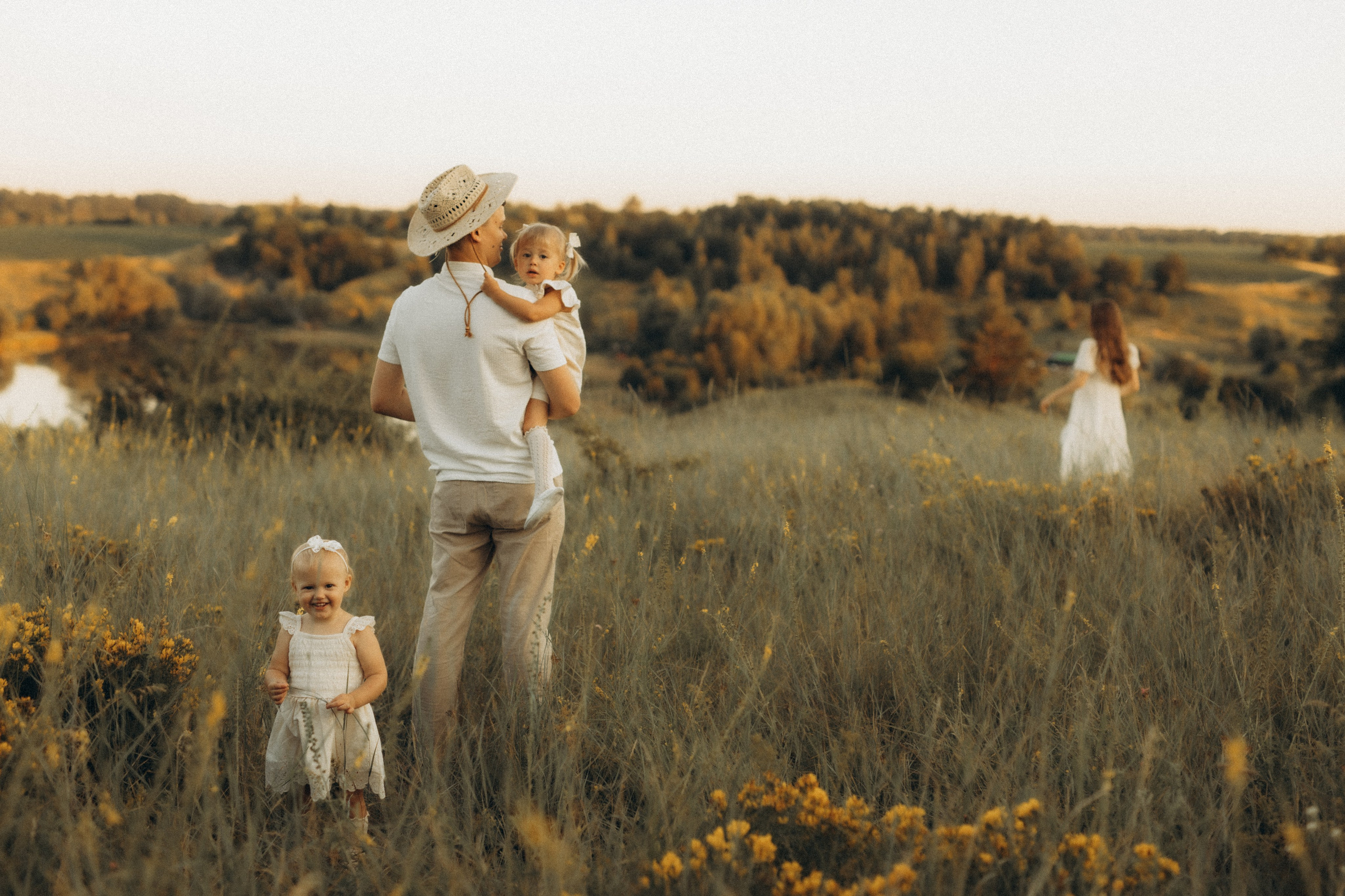 This is happiness — this is us....... Головна