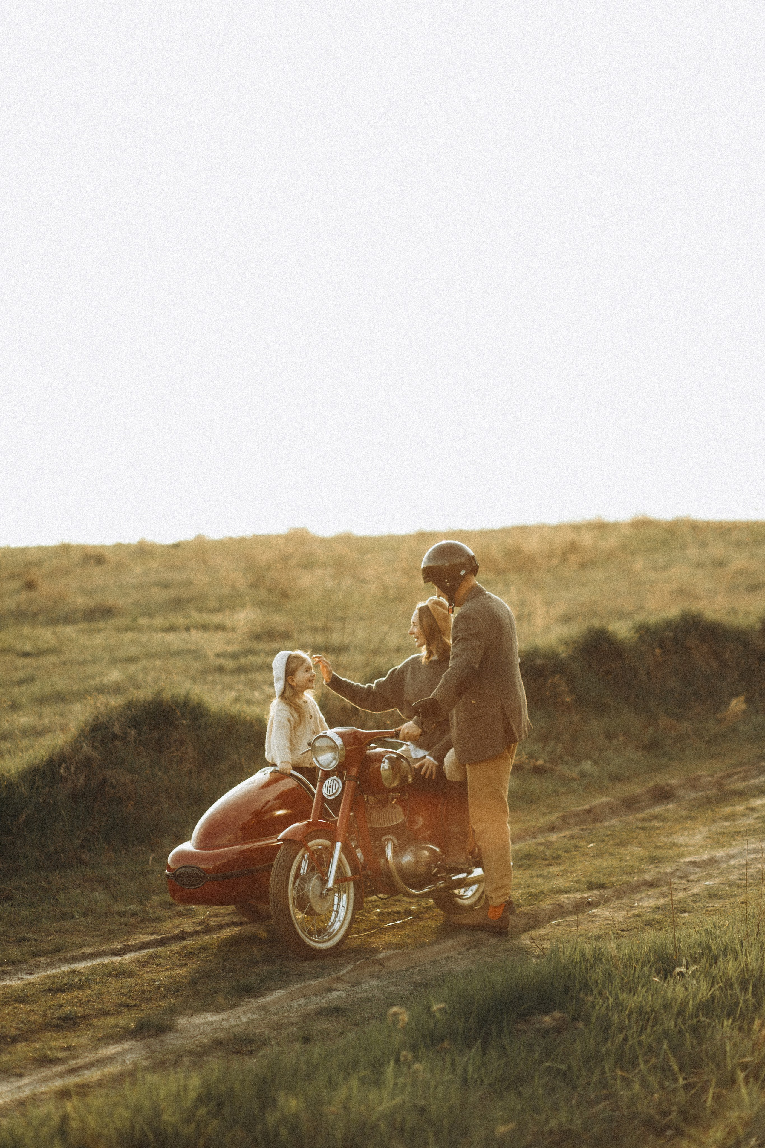 В обіймах щастя. Головна