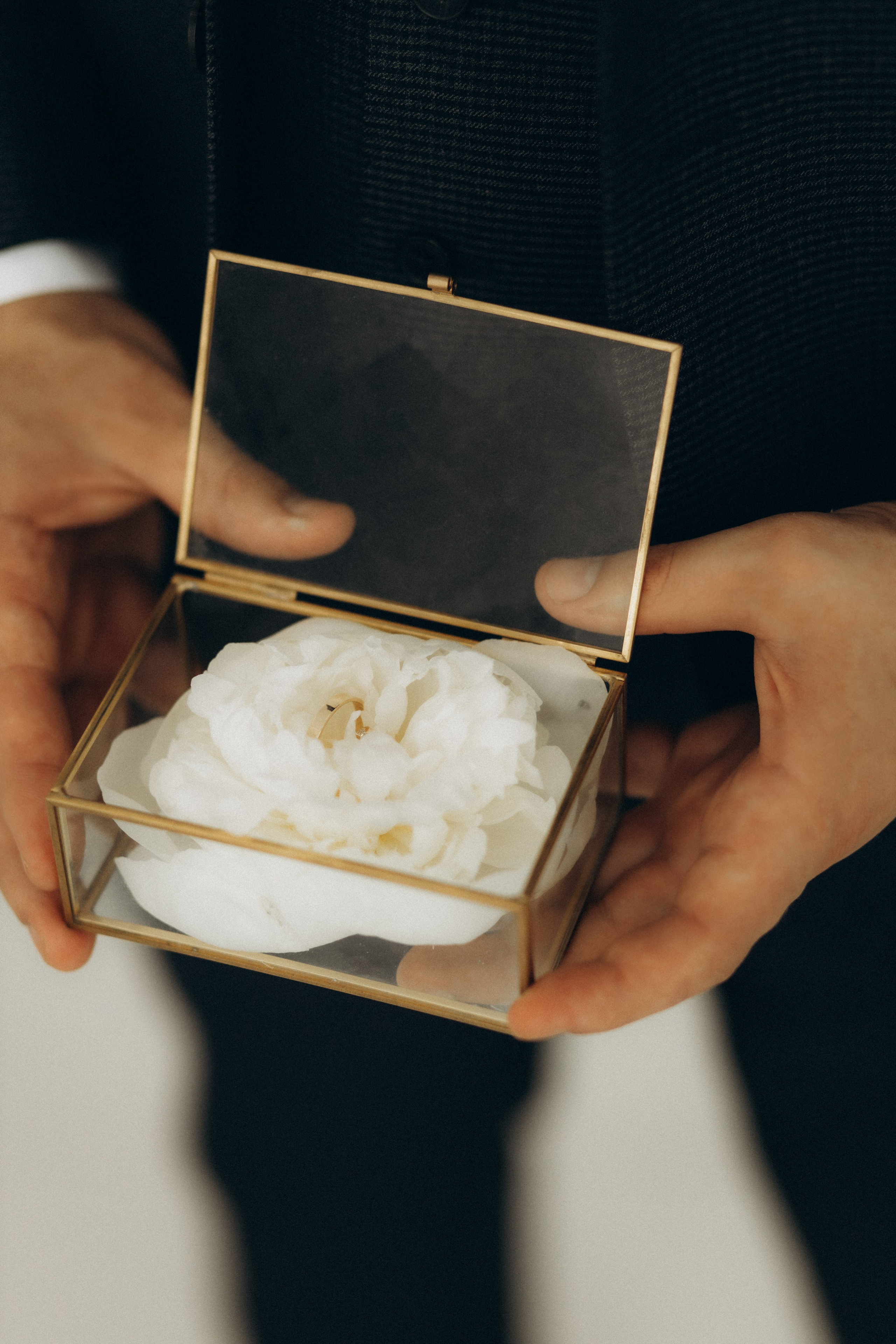 LOVE. Головна