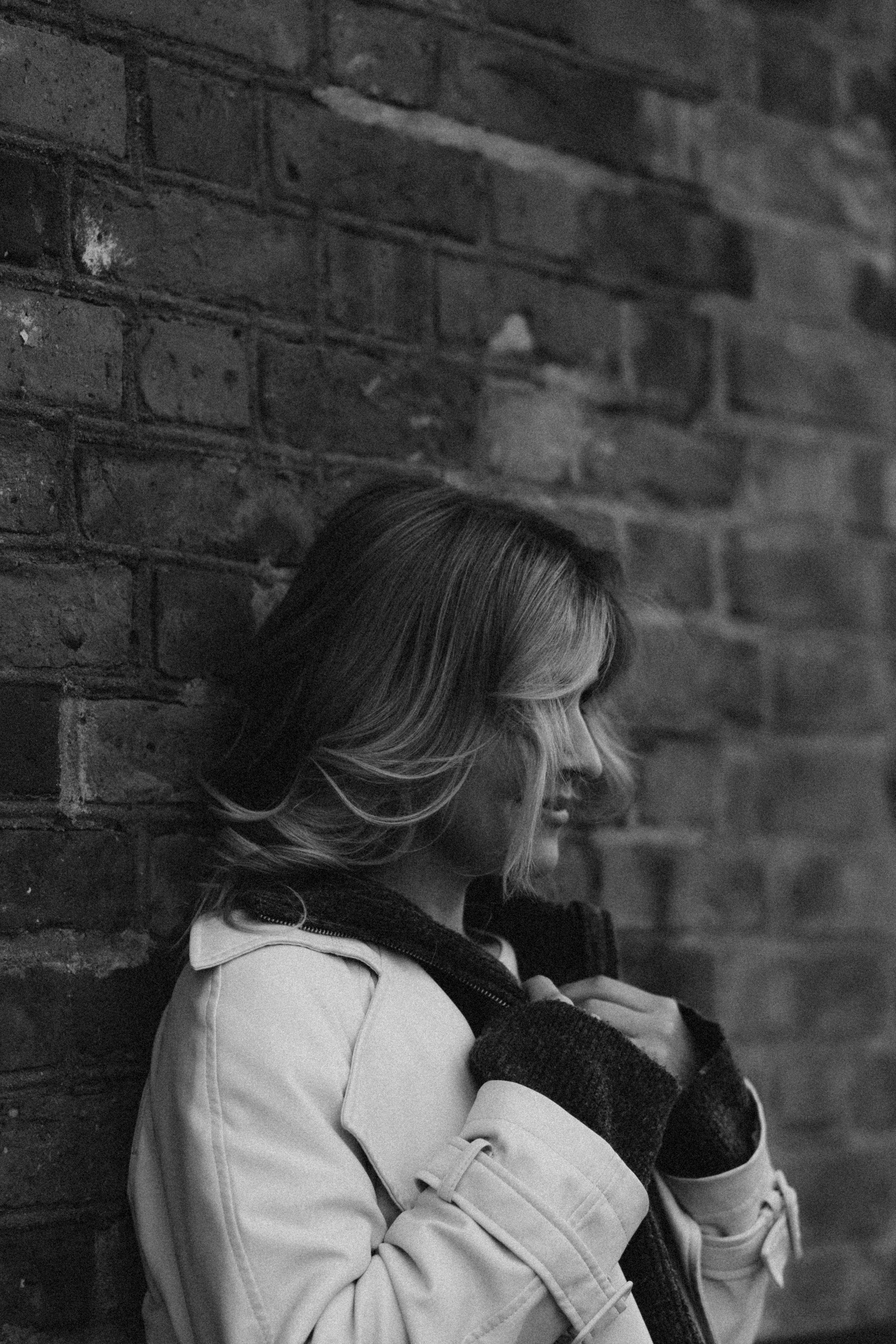 So in Love. Головна