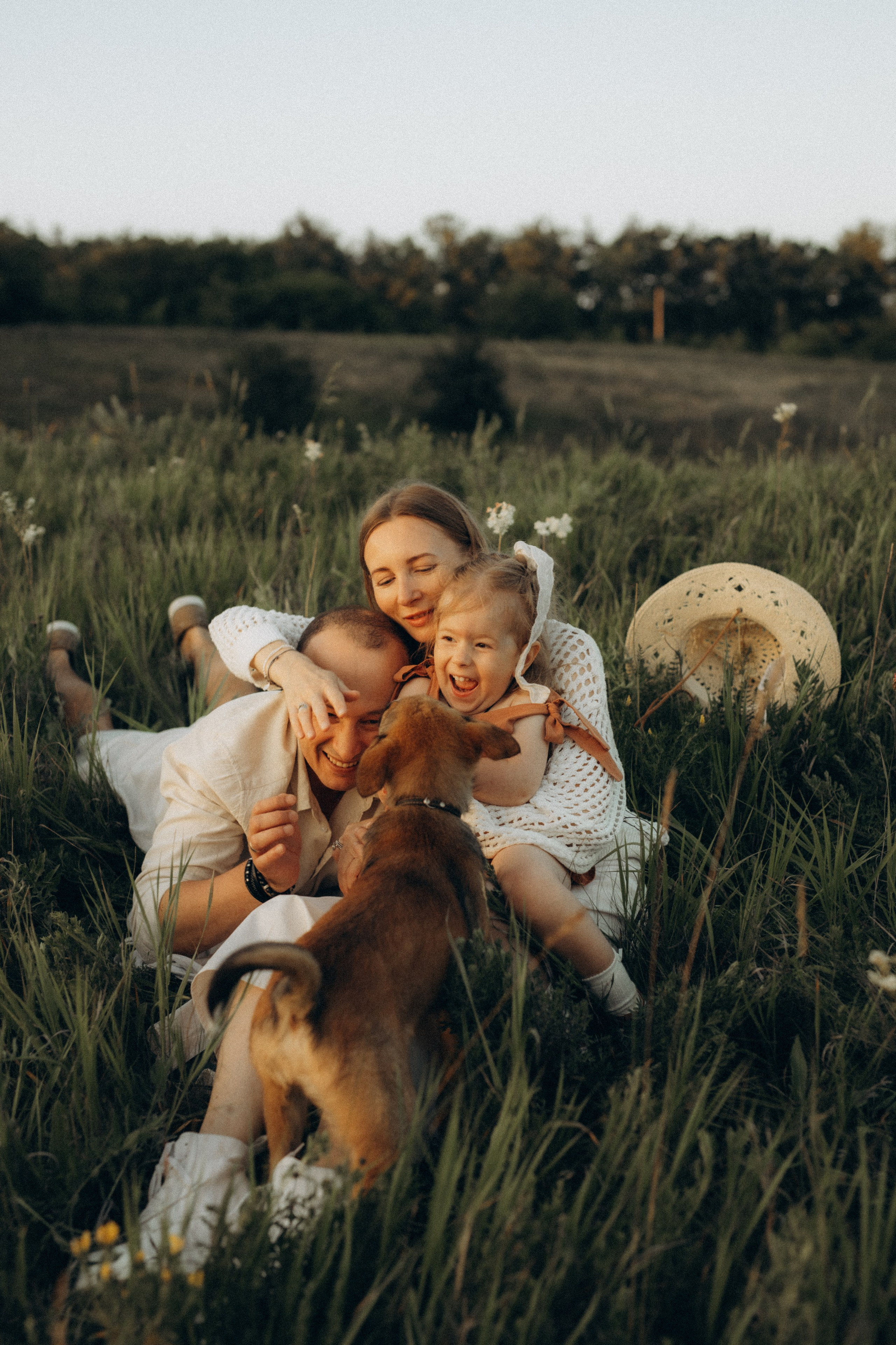 Stories of summer family days. Головна