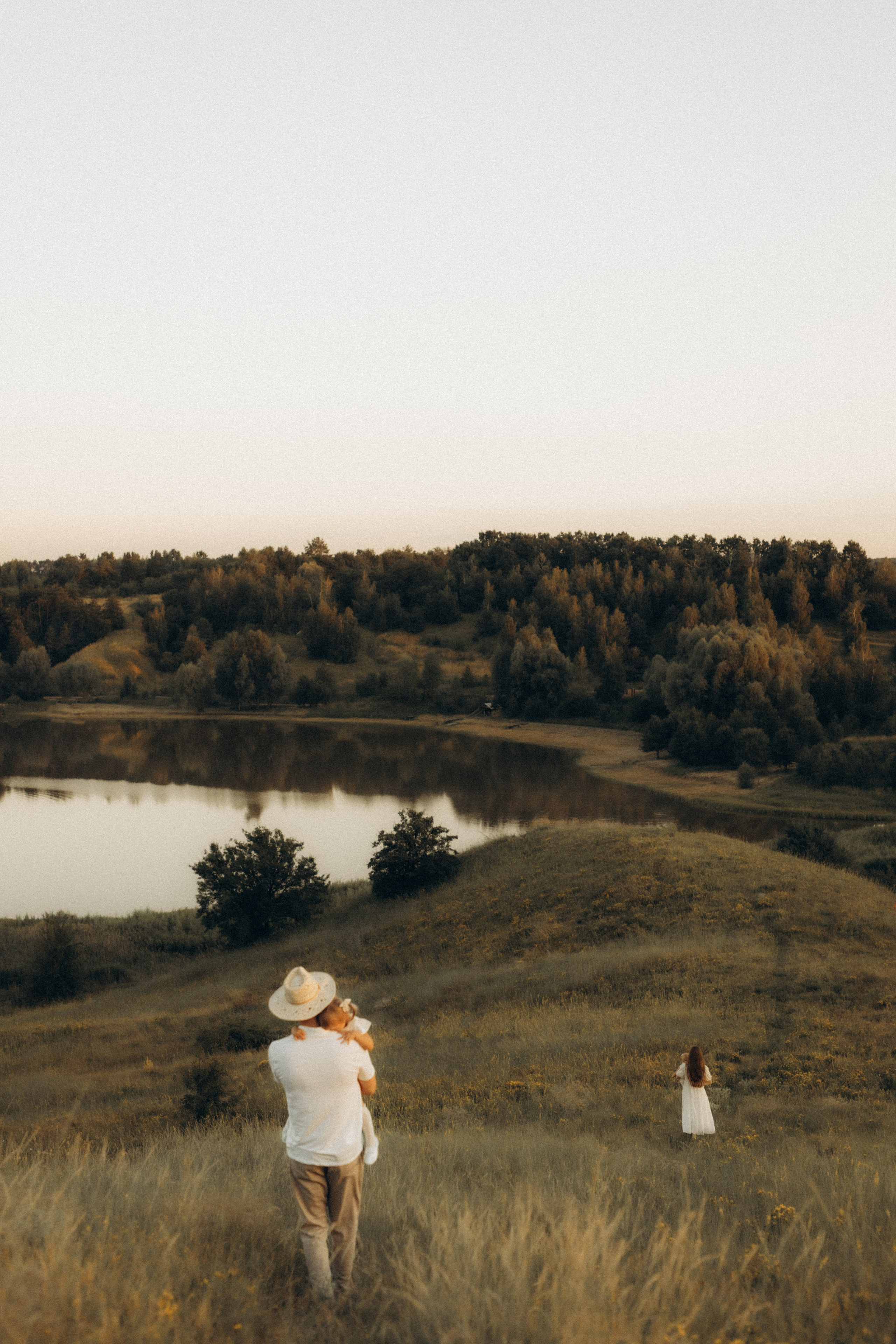 This is happiness — this is us....... Головна