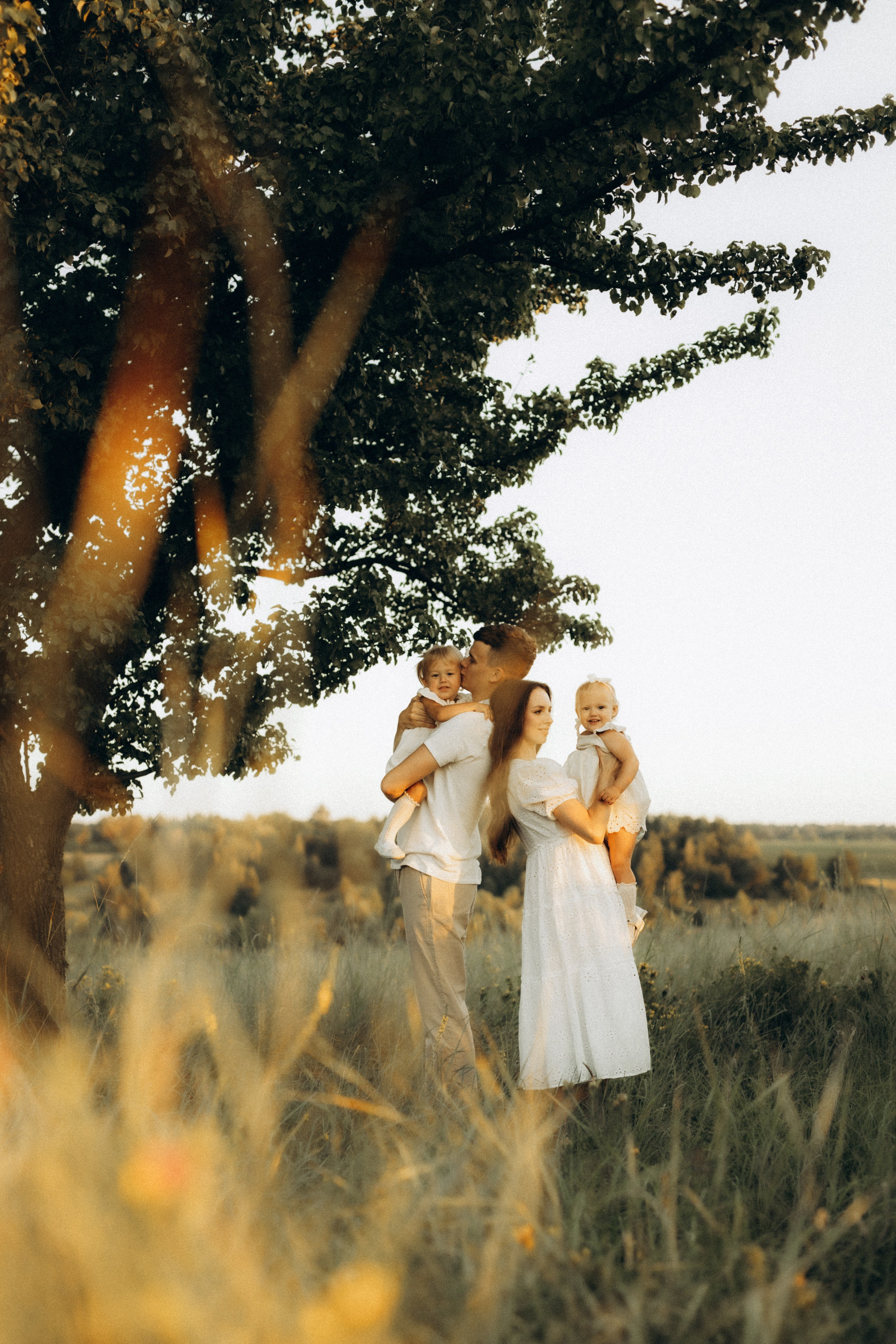 This is happiness — this is us....... Головна