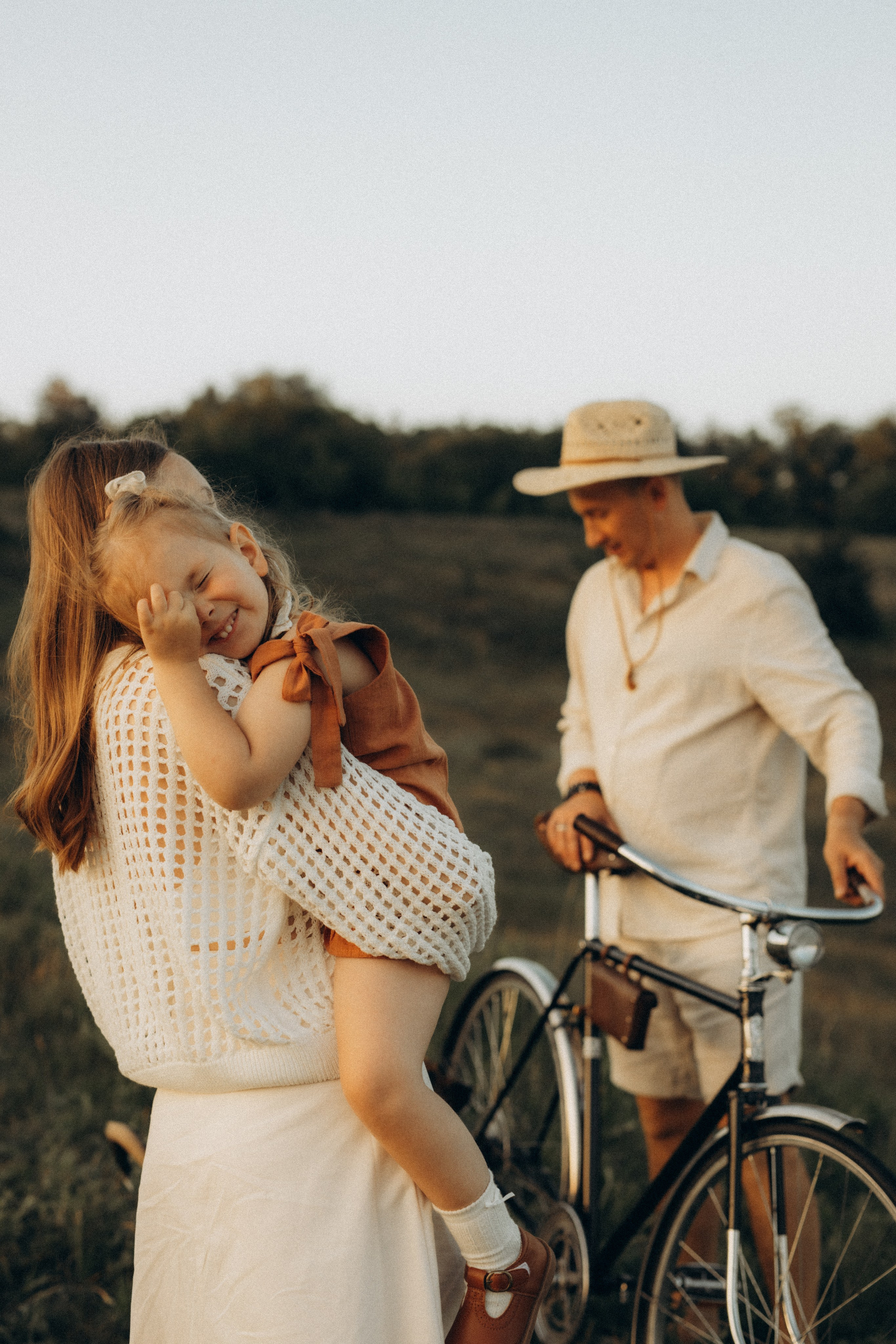 Stories of summer family days. Головна