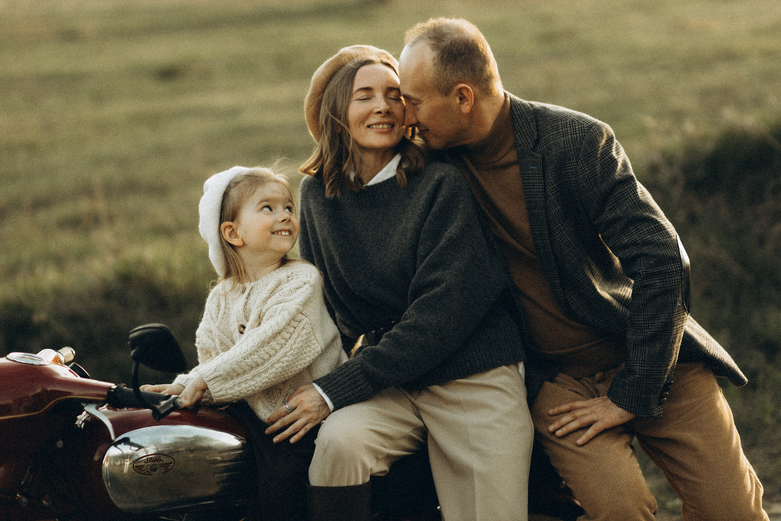 В обіймах щастя. Головна