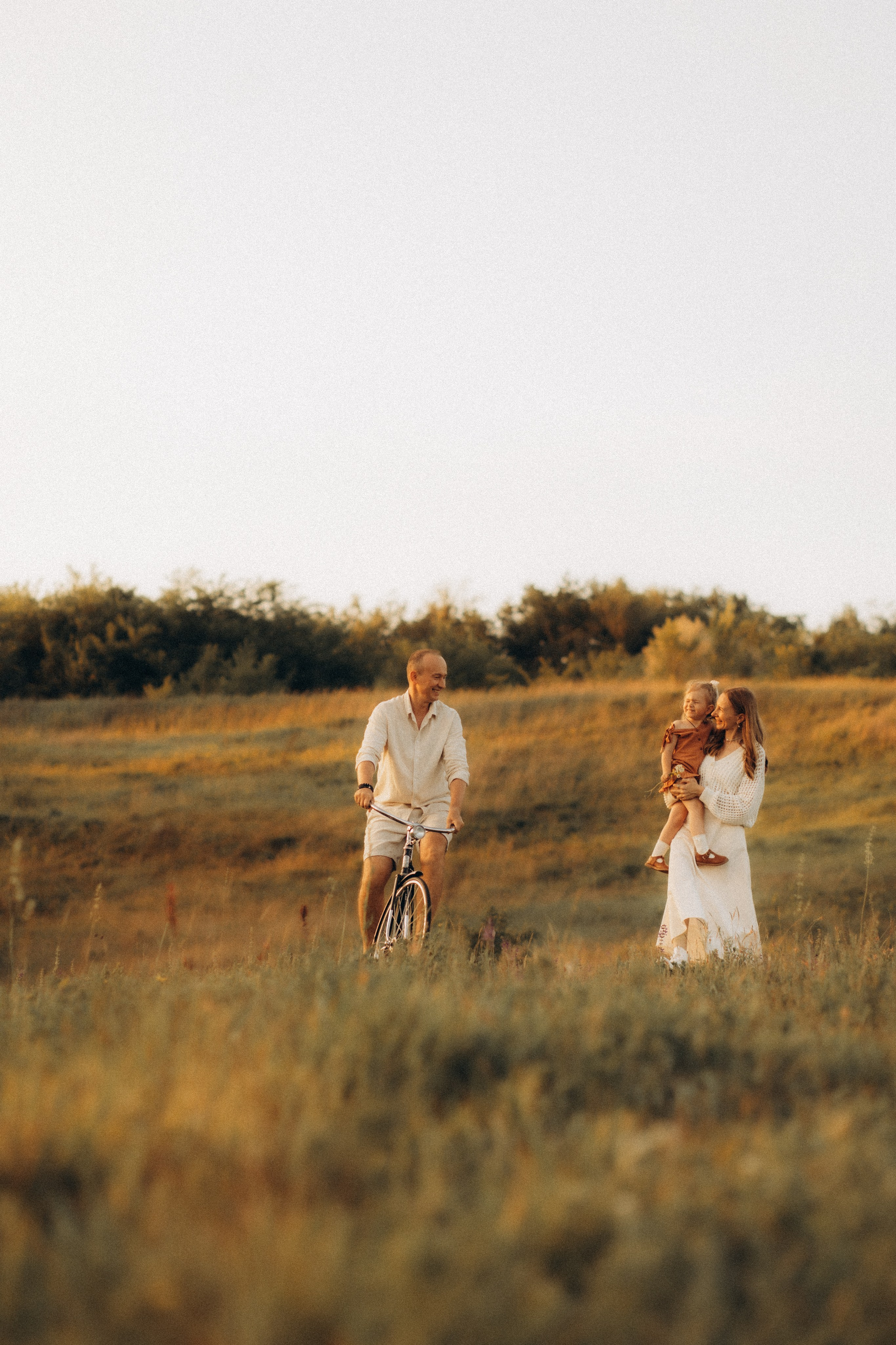 Stories of summer family days. Головна