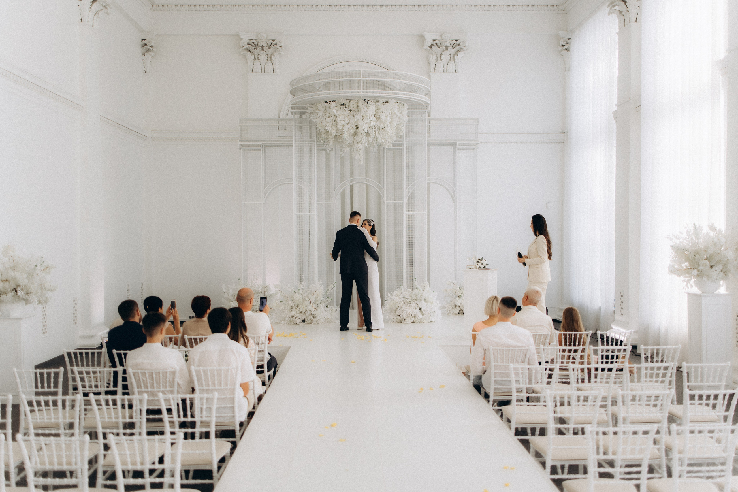 LOVE. Головна